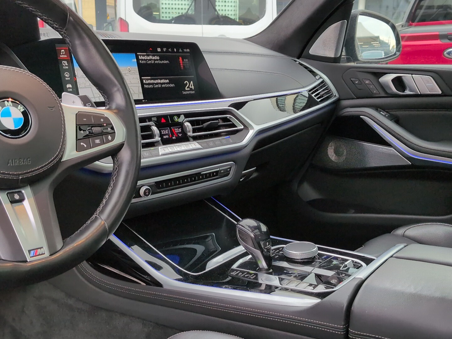 BMW X7 G07 M50i-image-10