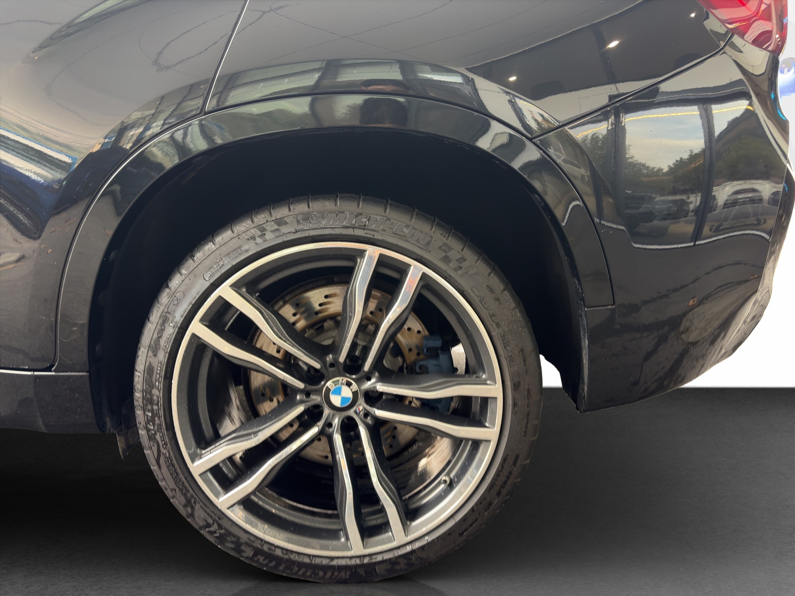 BMW X6 M-image-22