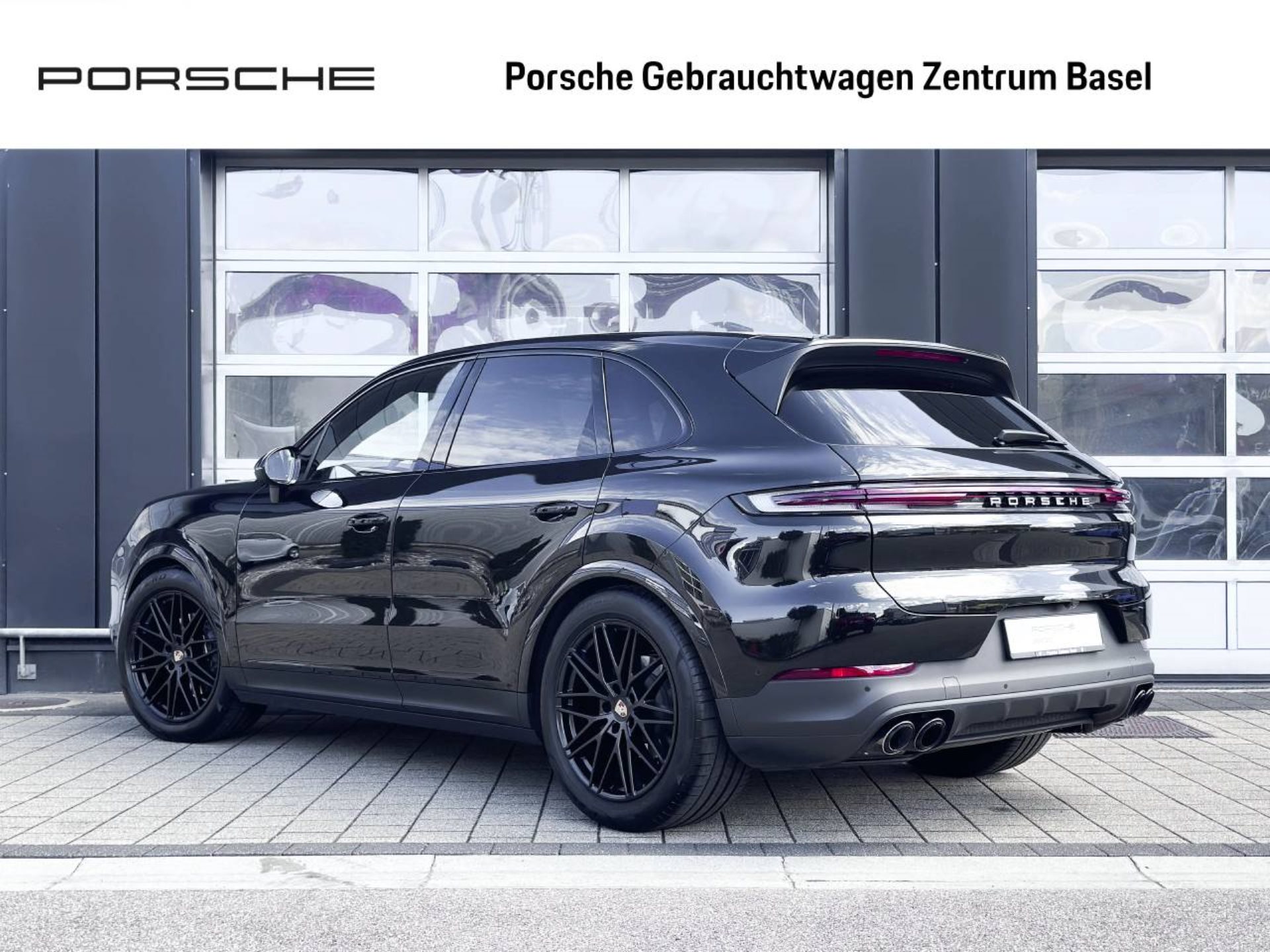 PORSCHE Cayenne-image-2