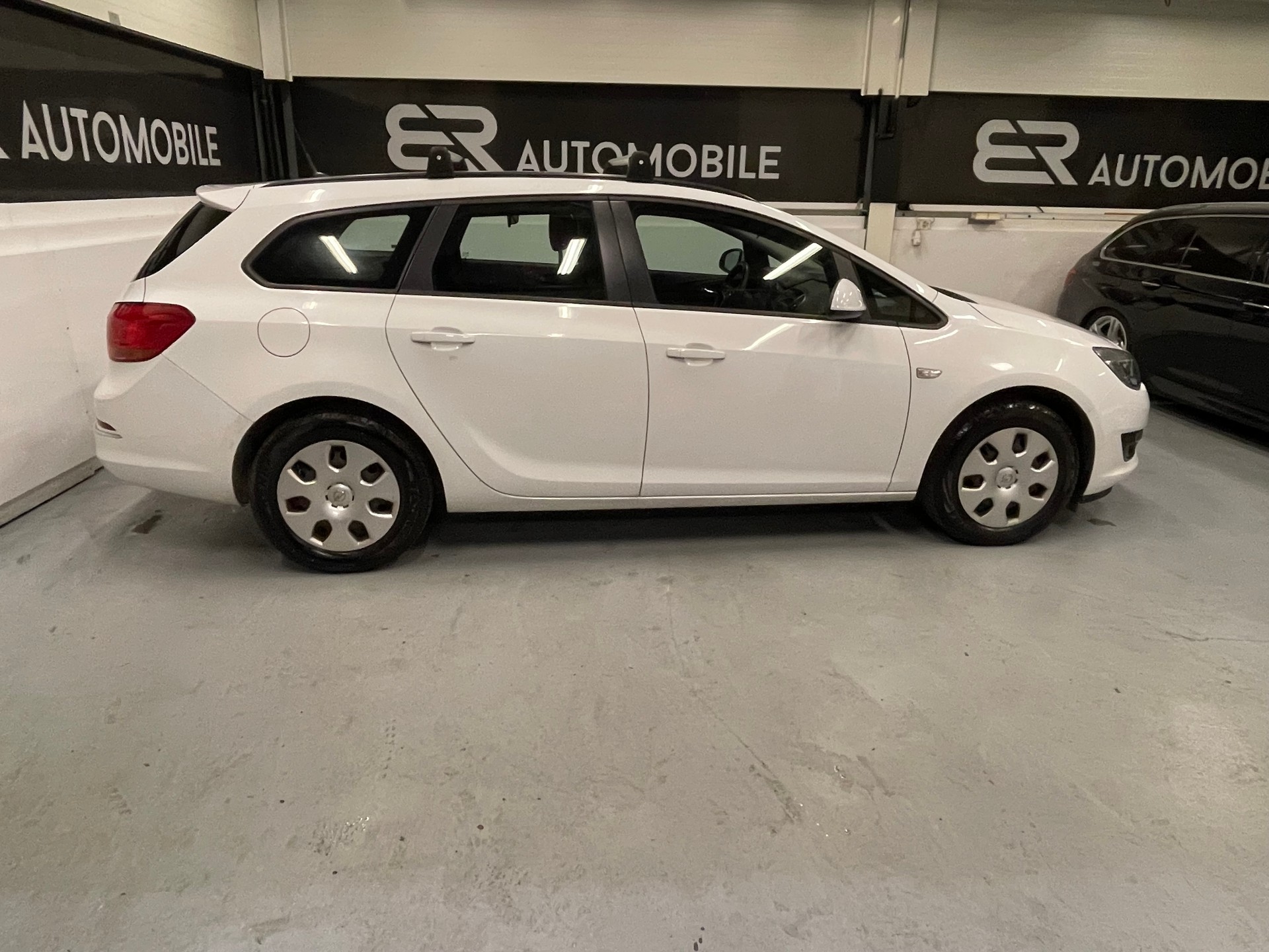 OPEL Astra SportsTourer 1.7 CDTi-image-4