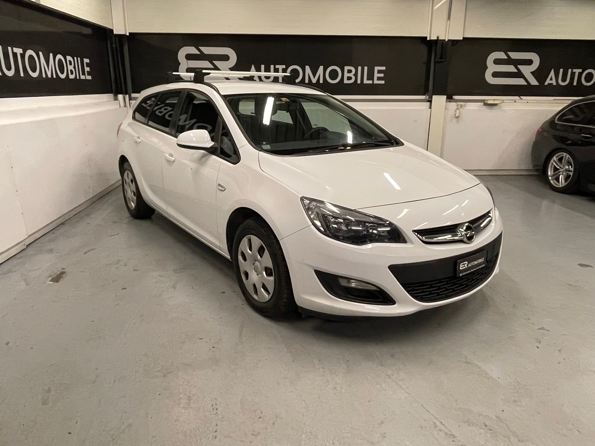 OPEL Astra SportsTourer 1.7 CDTi-image-1
