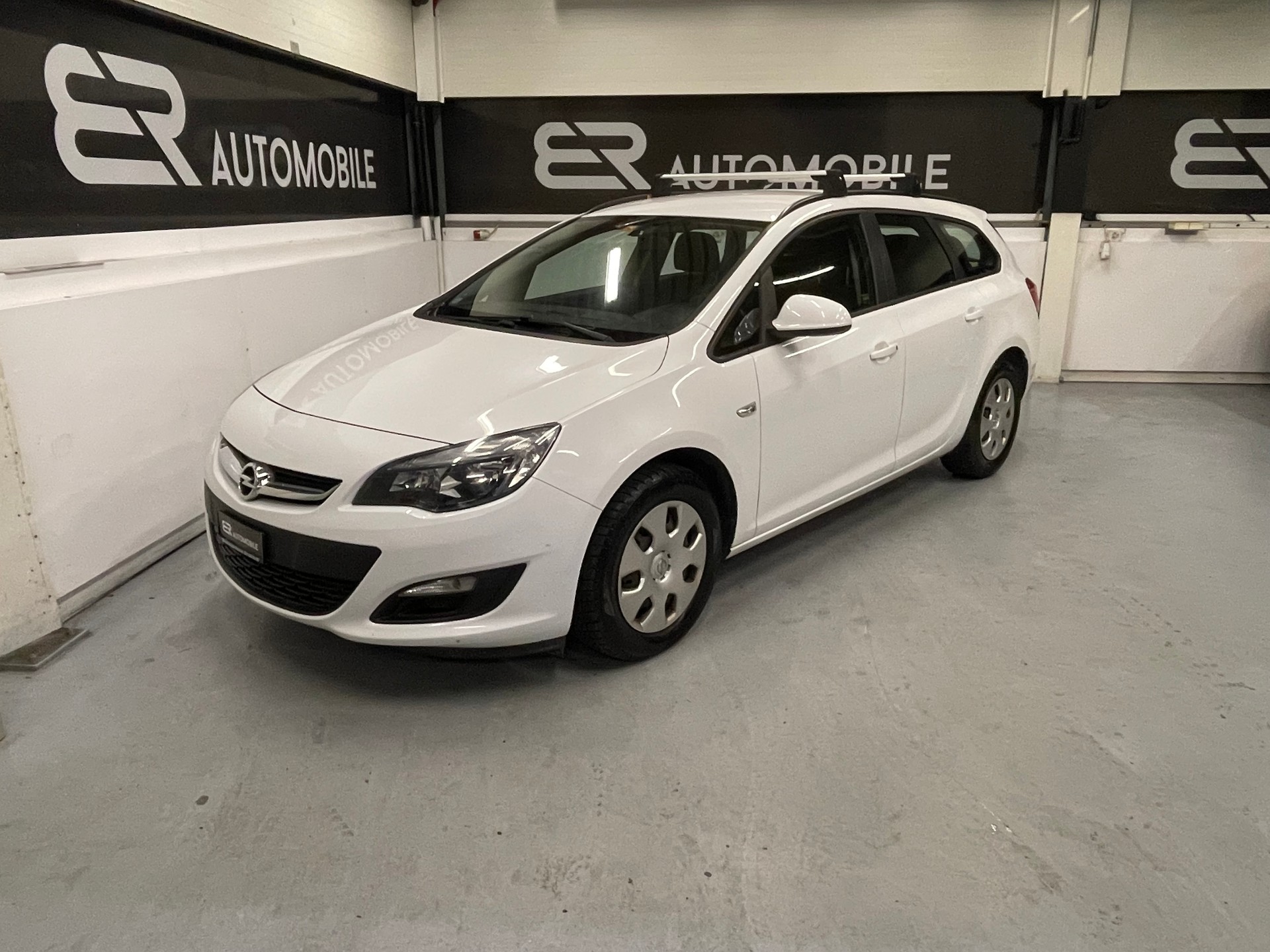 OPEL Astra SportsTourer 1.7 CDTi-image-0