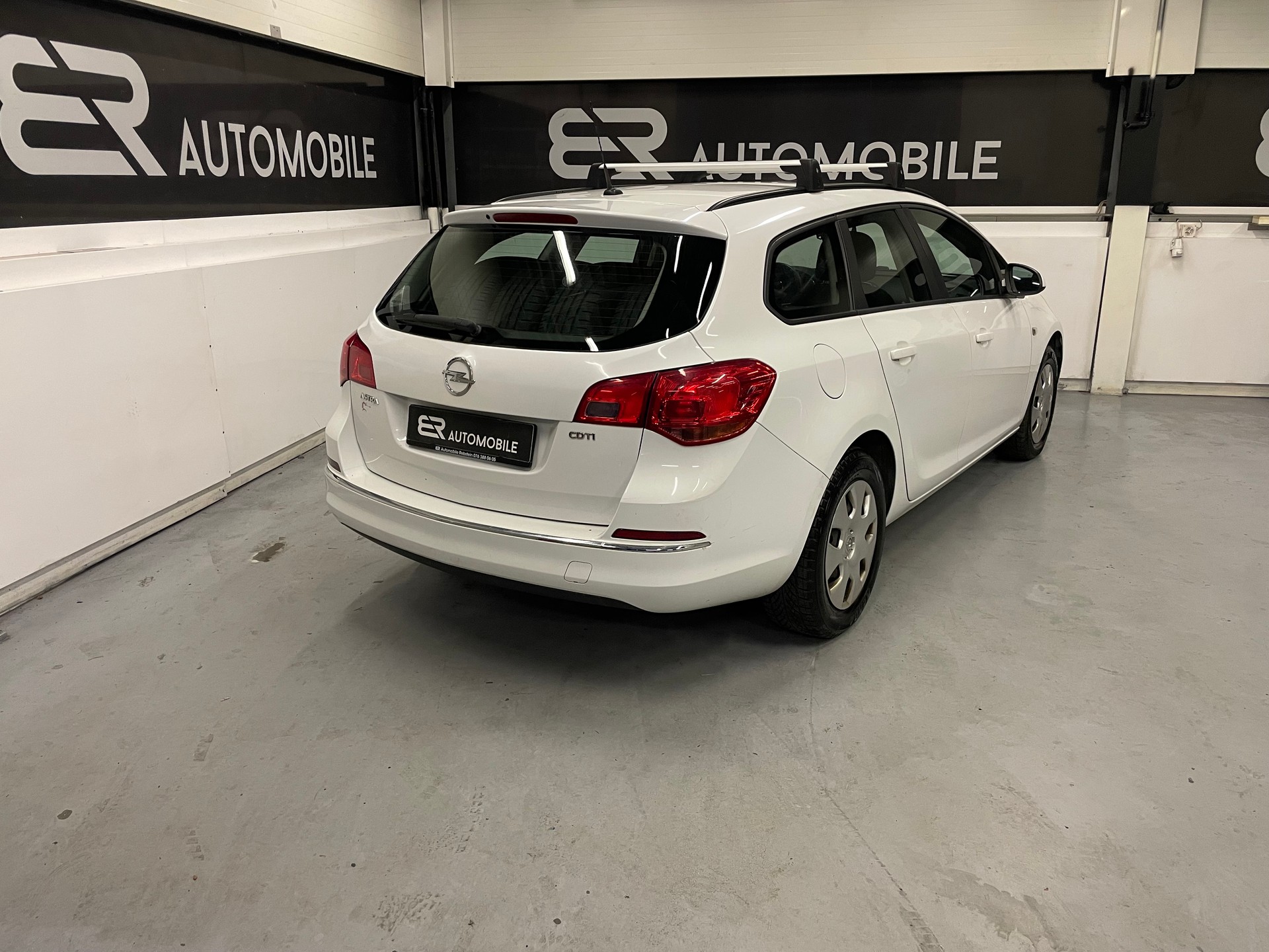 OPEL Astra SportsTourer 1.7 CDTi-image-2