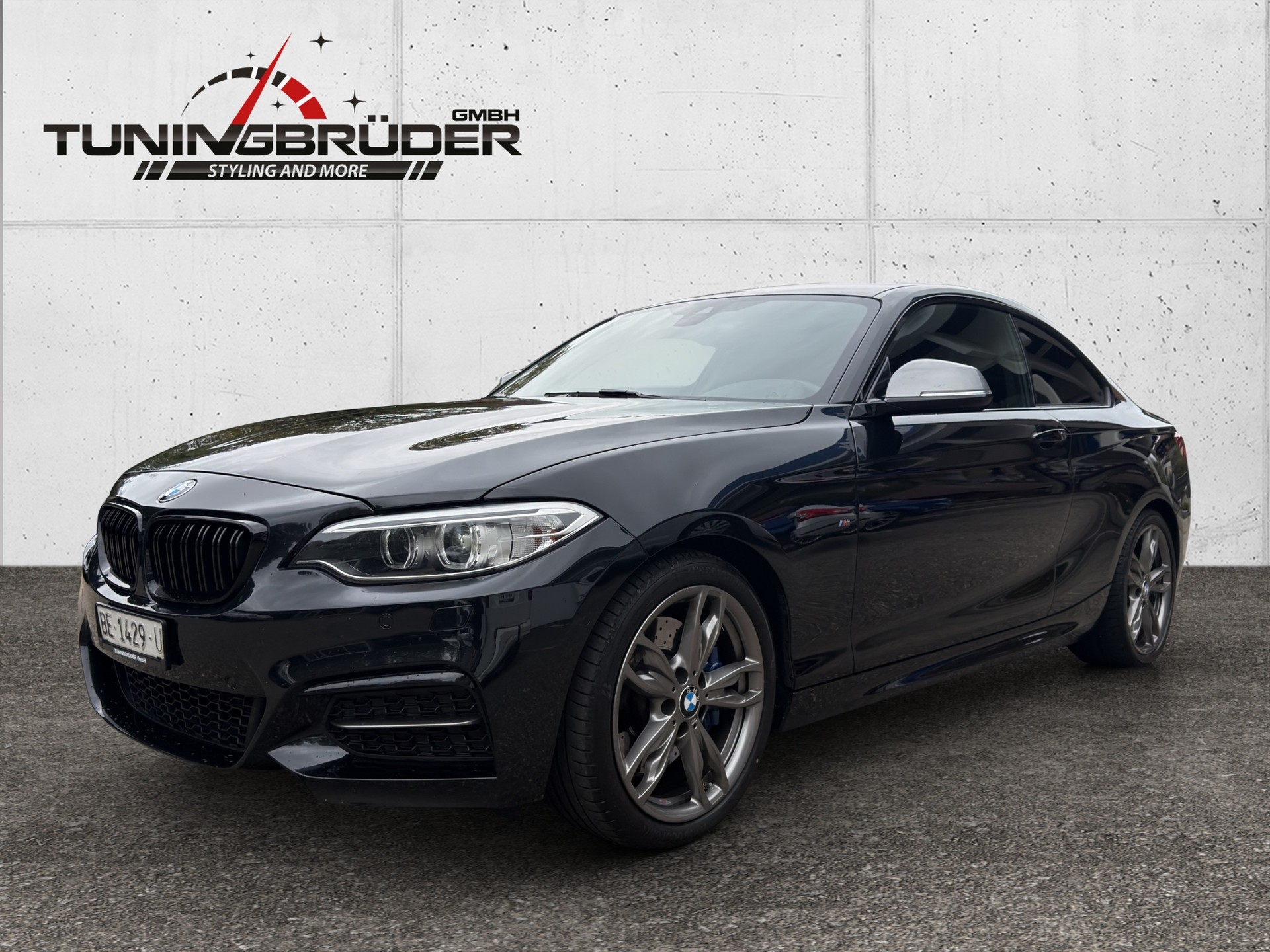 BMW M240i xDrive Steptronic-image-1
