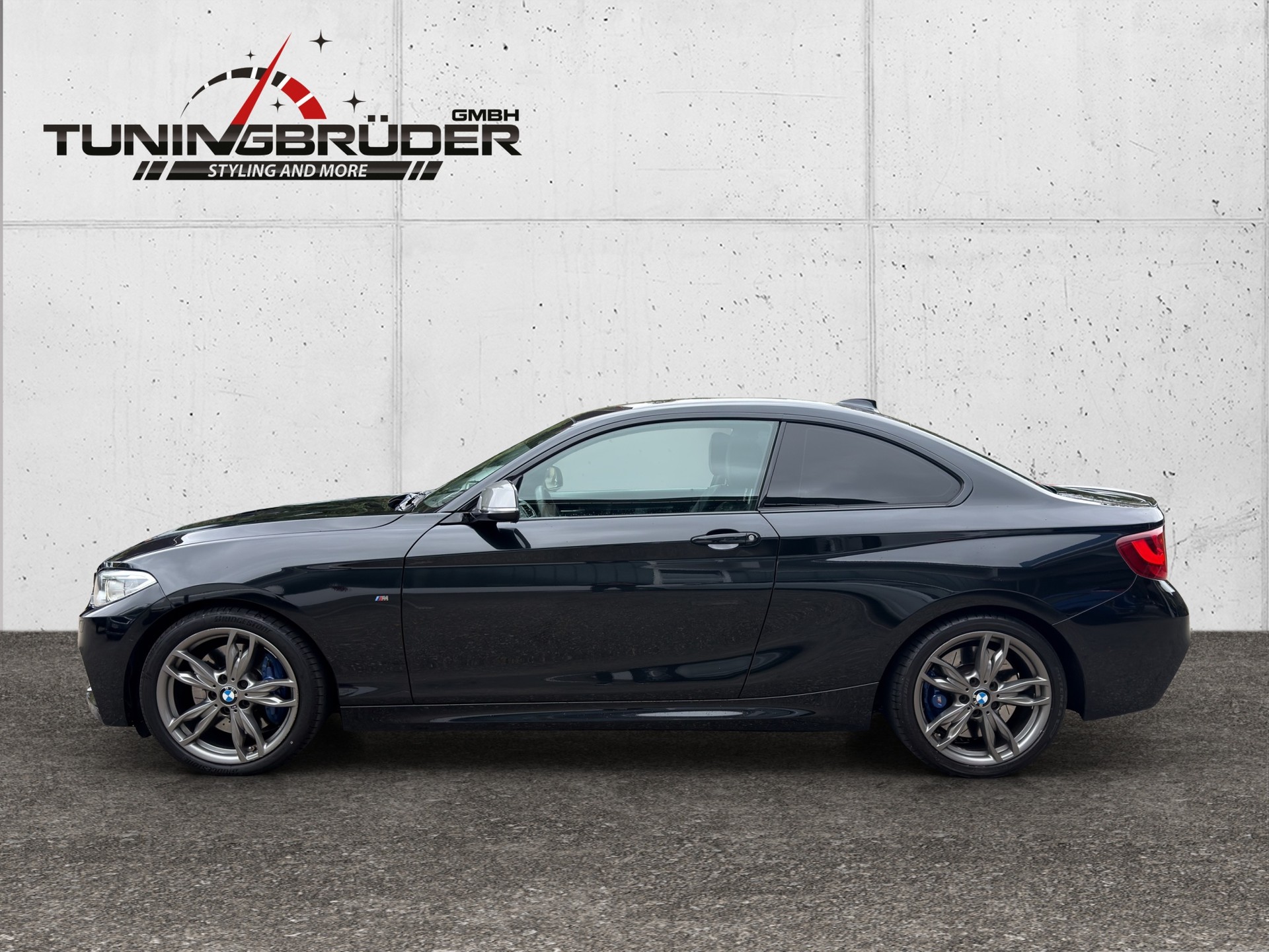 BMW M240i xDrive Steptronic-image-6