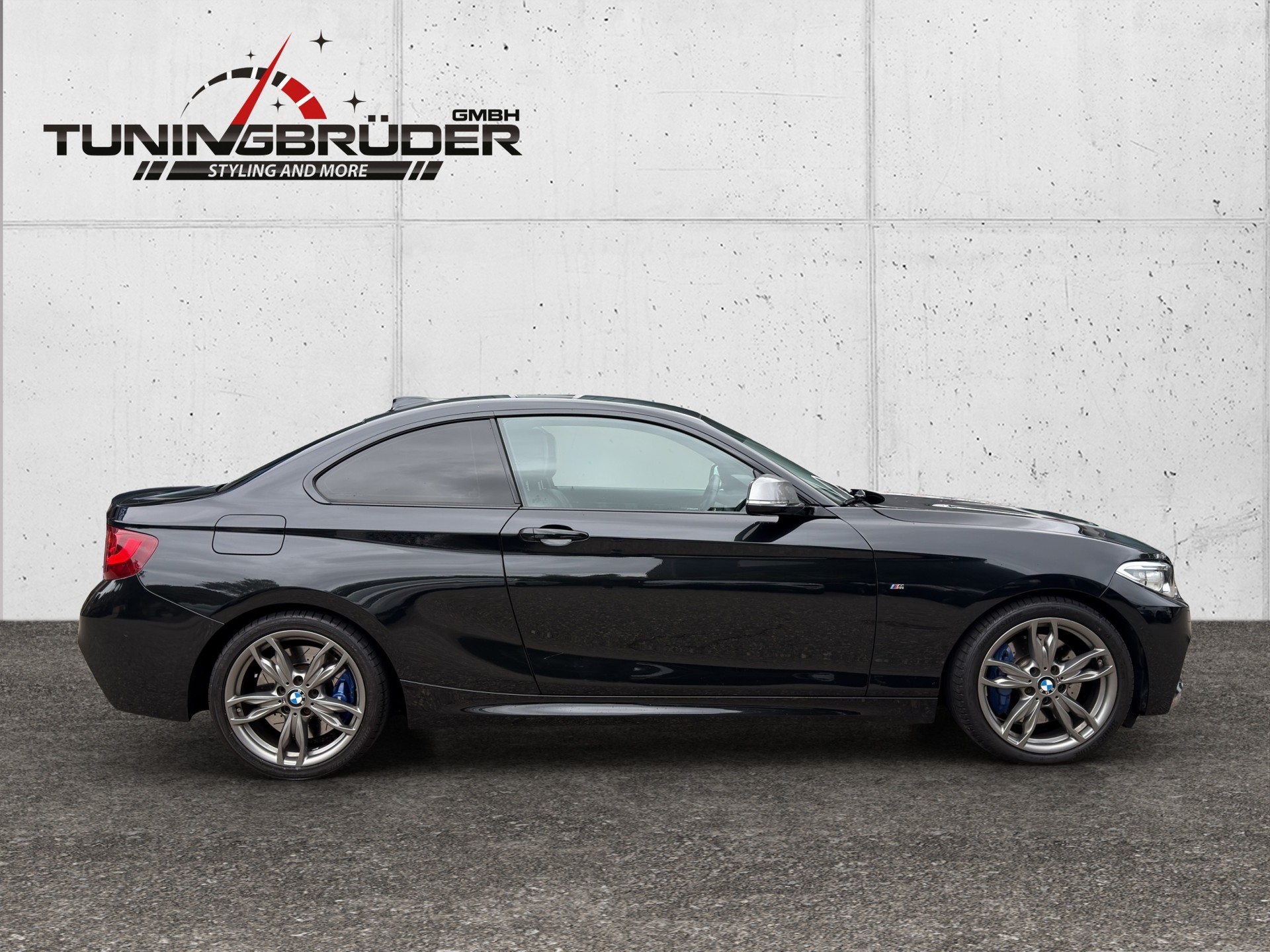 BMW M240i xDrive Steptronic-image-5