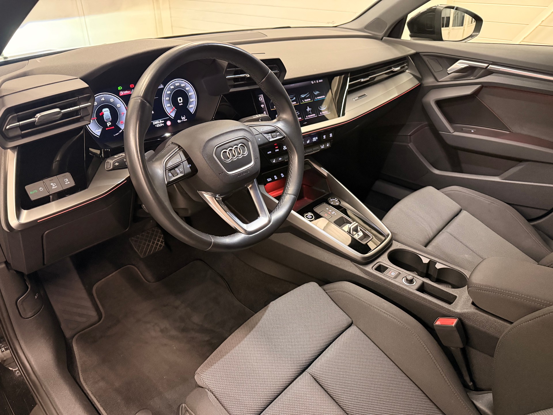 AUDI A3 Sportback 35 TFSI S line S-tronic-image-8
