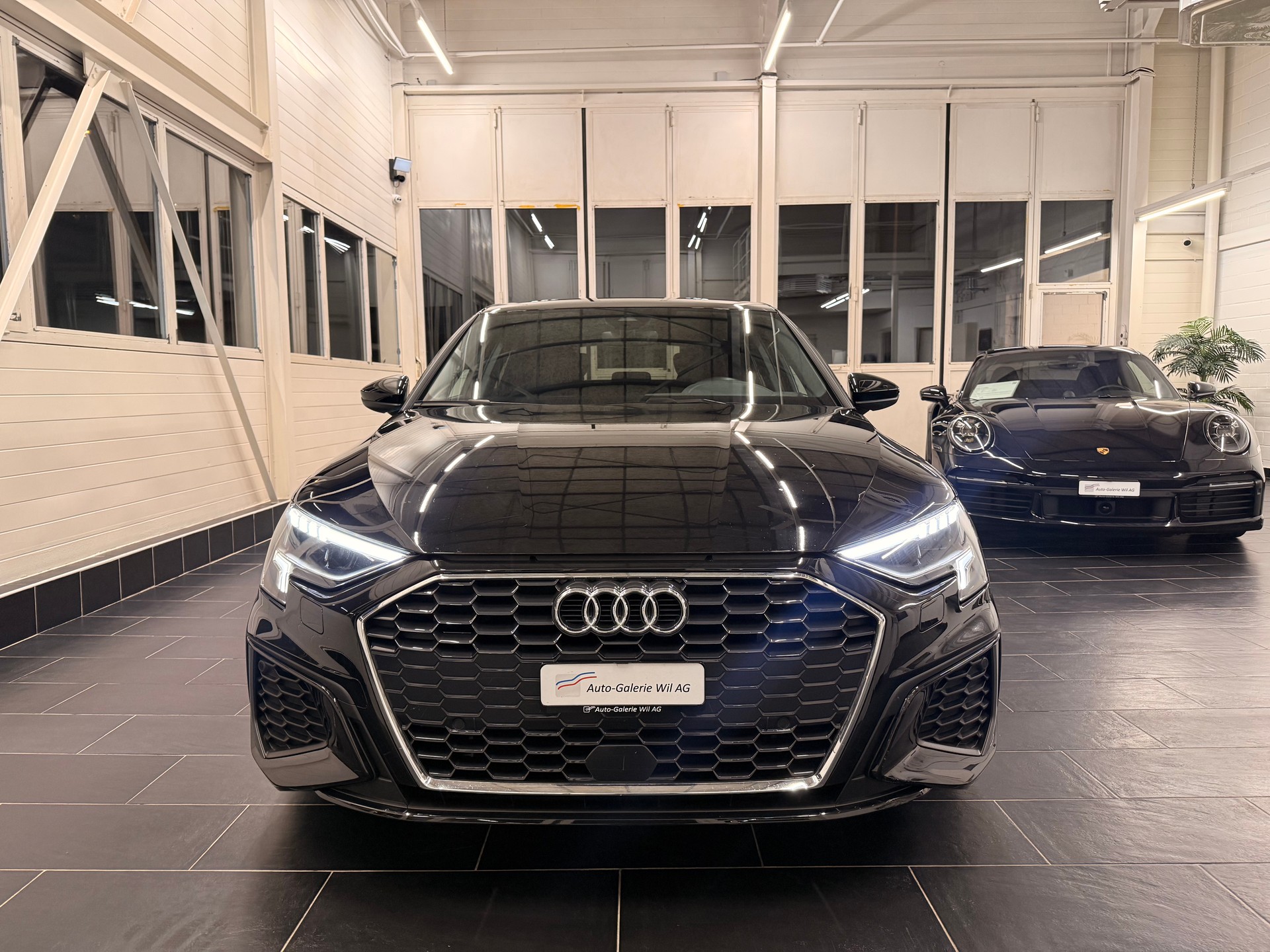 AUDI A3 Sportback 35 TFSI S line S-tronic-image-1