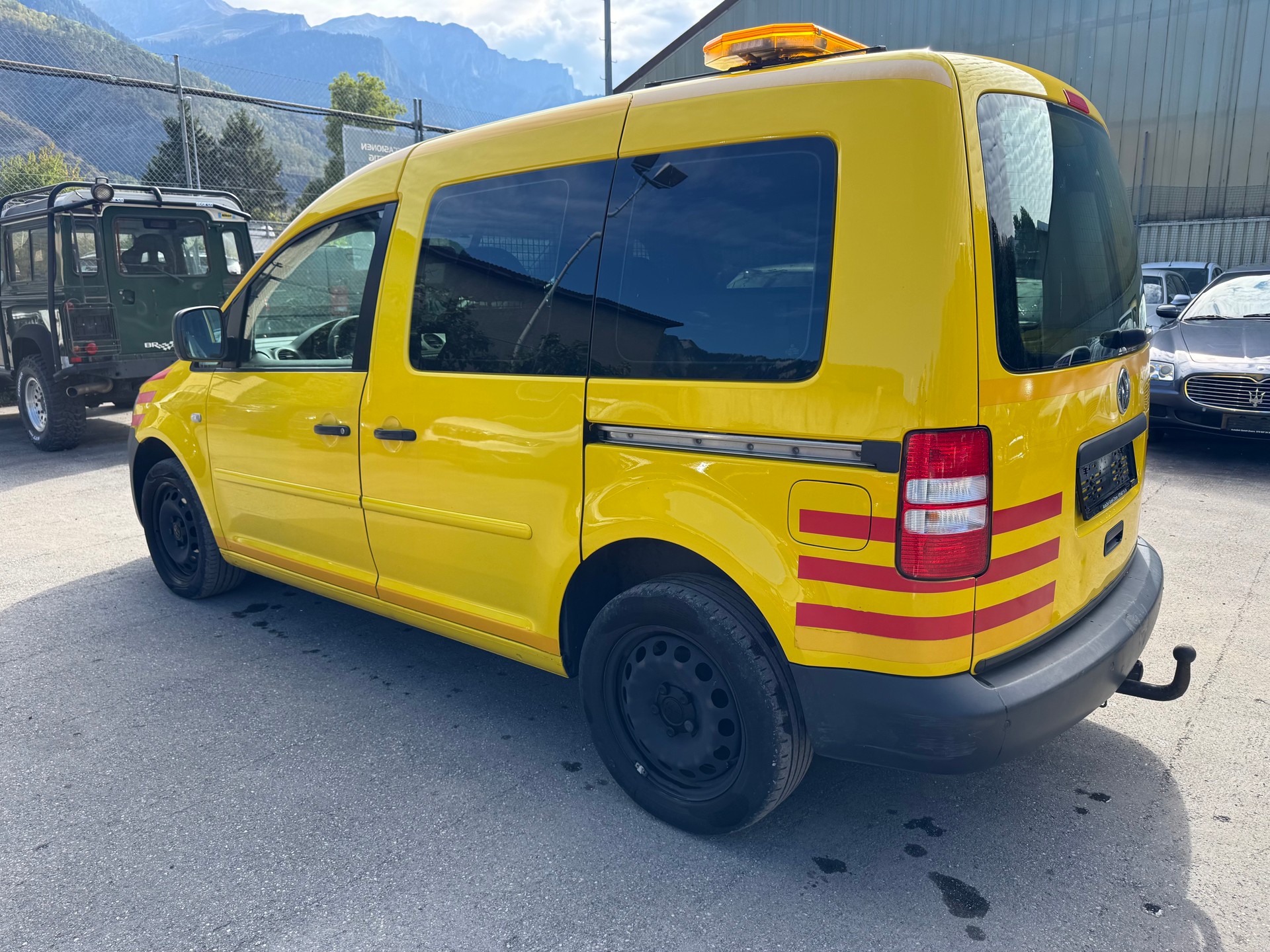 VW Caddy 2.0TDI 4Motion DSG-image-5