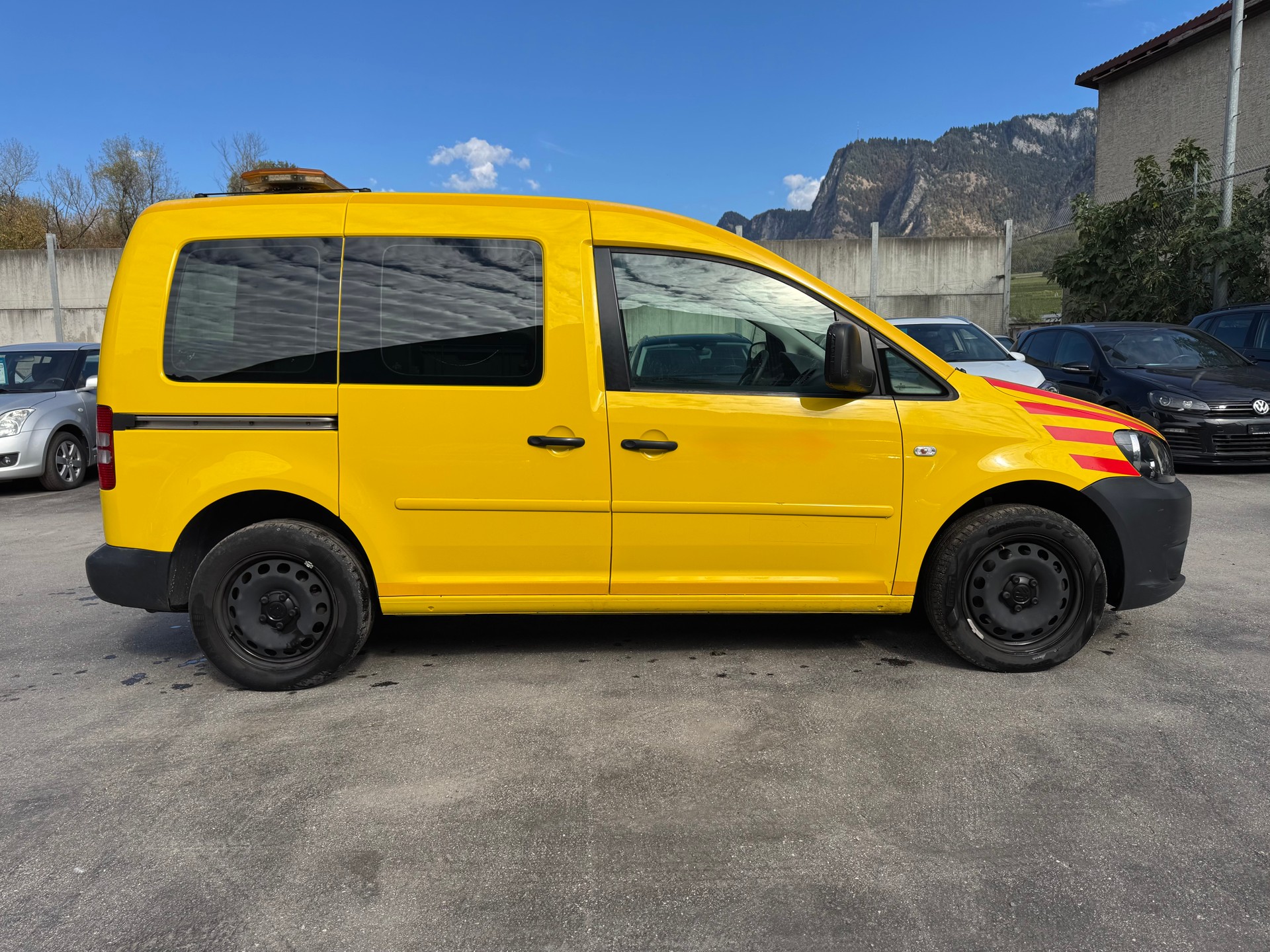 VW Caddy 2.0TDI 4Motion DSG-image-2