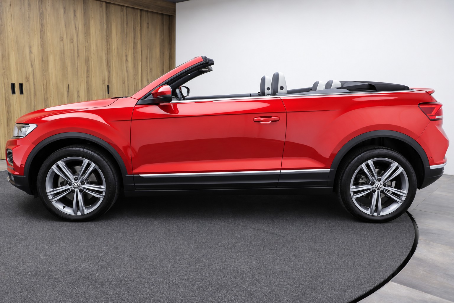 VW T-Roc Cabriolet 1.5 TSI EVO Advance DSG-image-3
