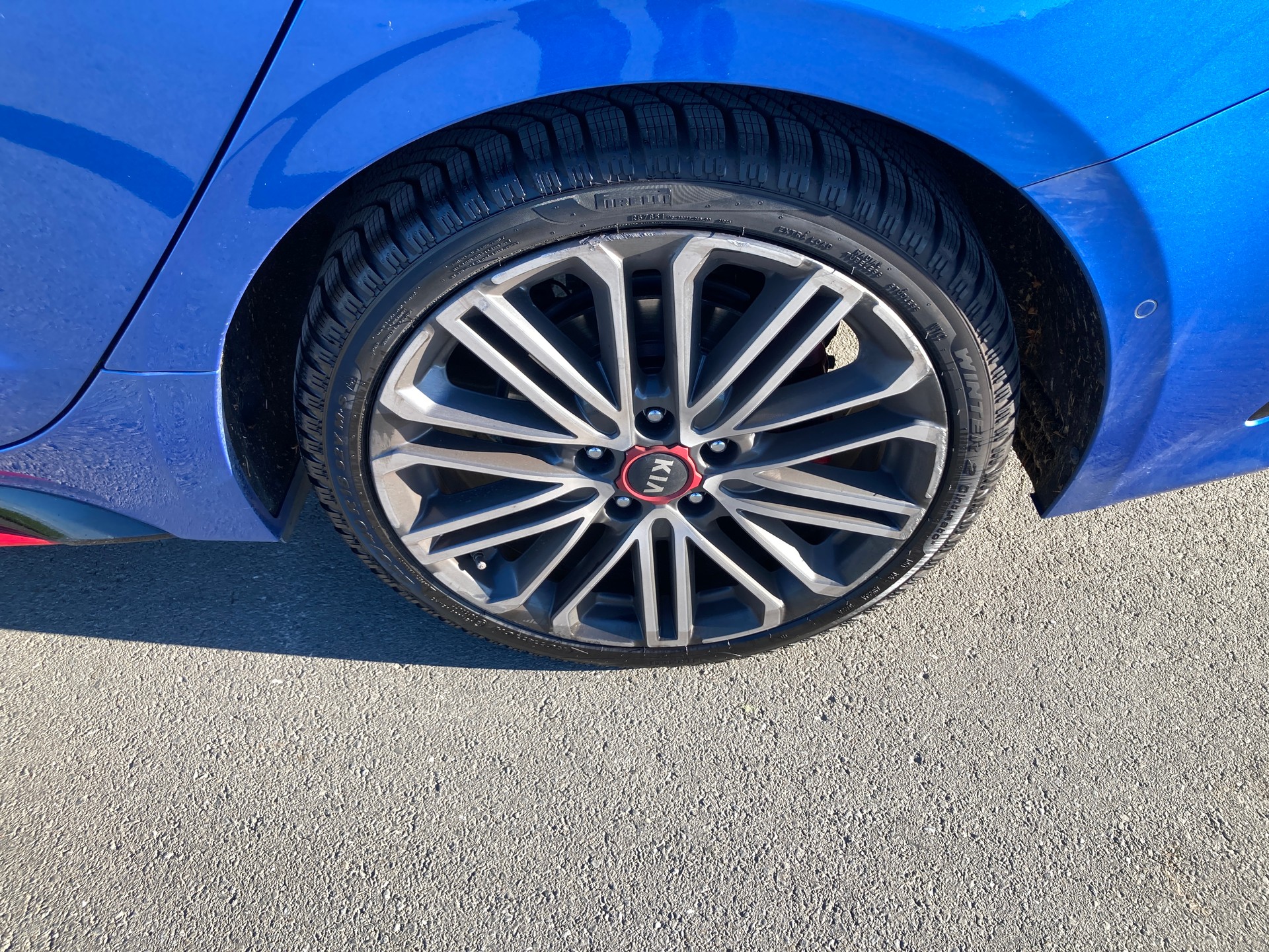 KIA ProCeed 1.6 T-GDi GT DCT-image-6