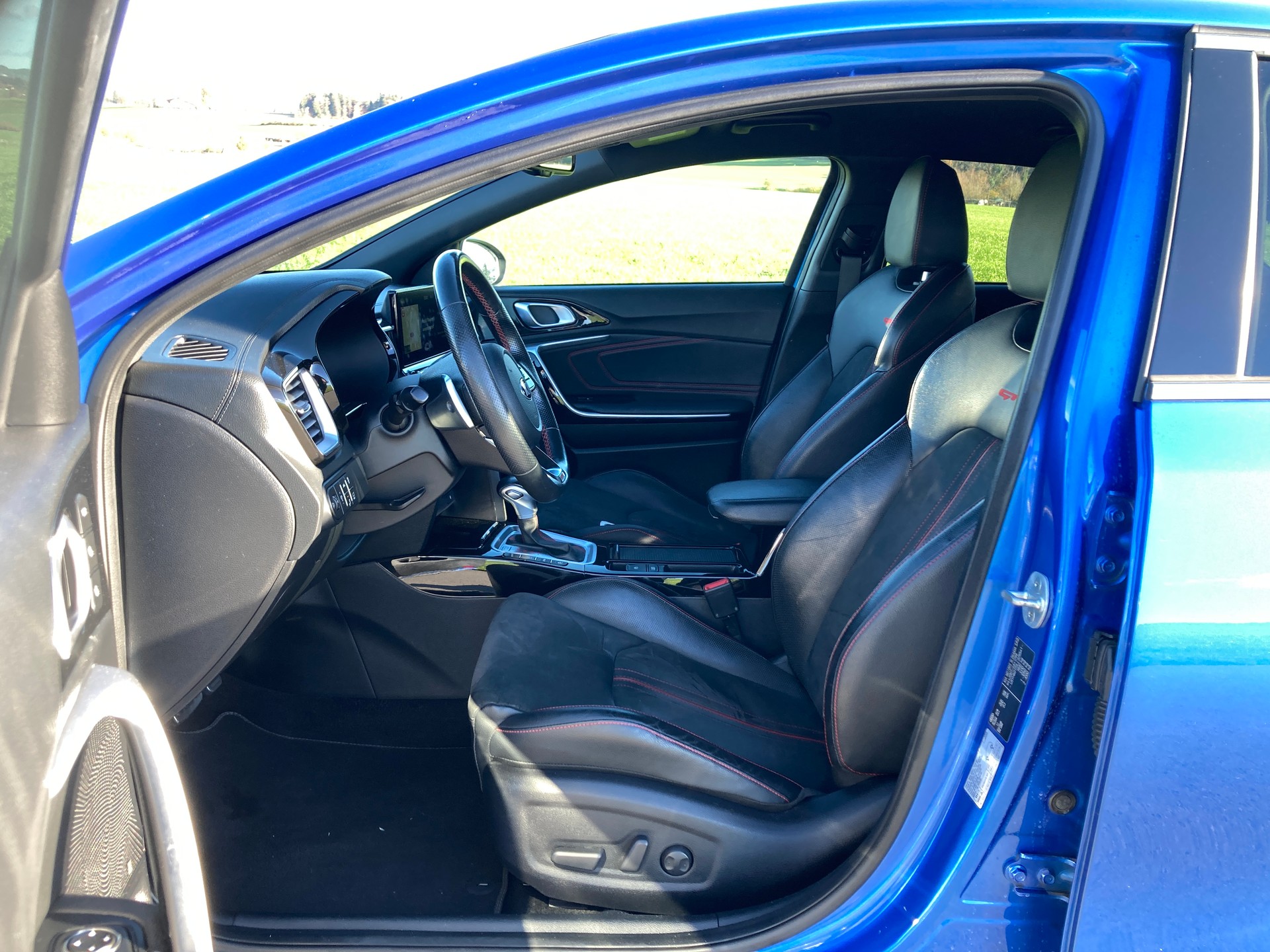 KIA ProCeed 1.6 T-GDi GT DCT-image-8