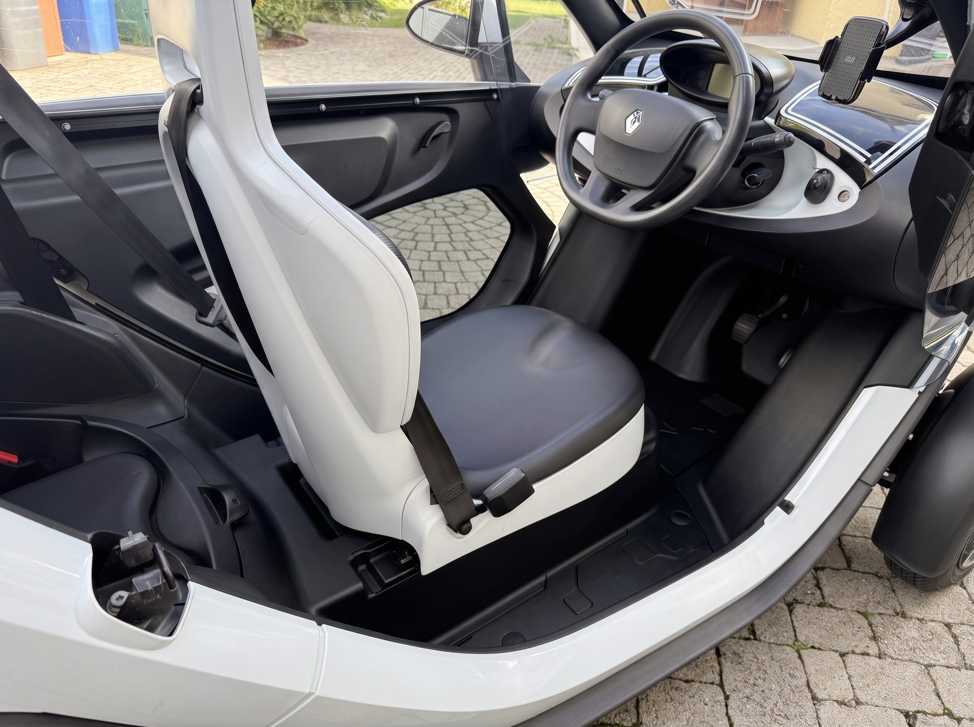 RENAULT Twizy Sport Edition-image-2