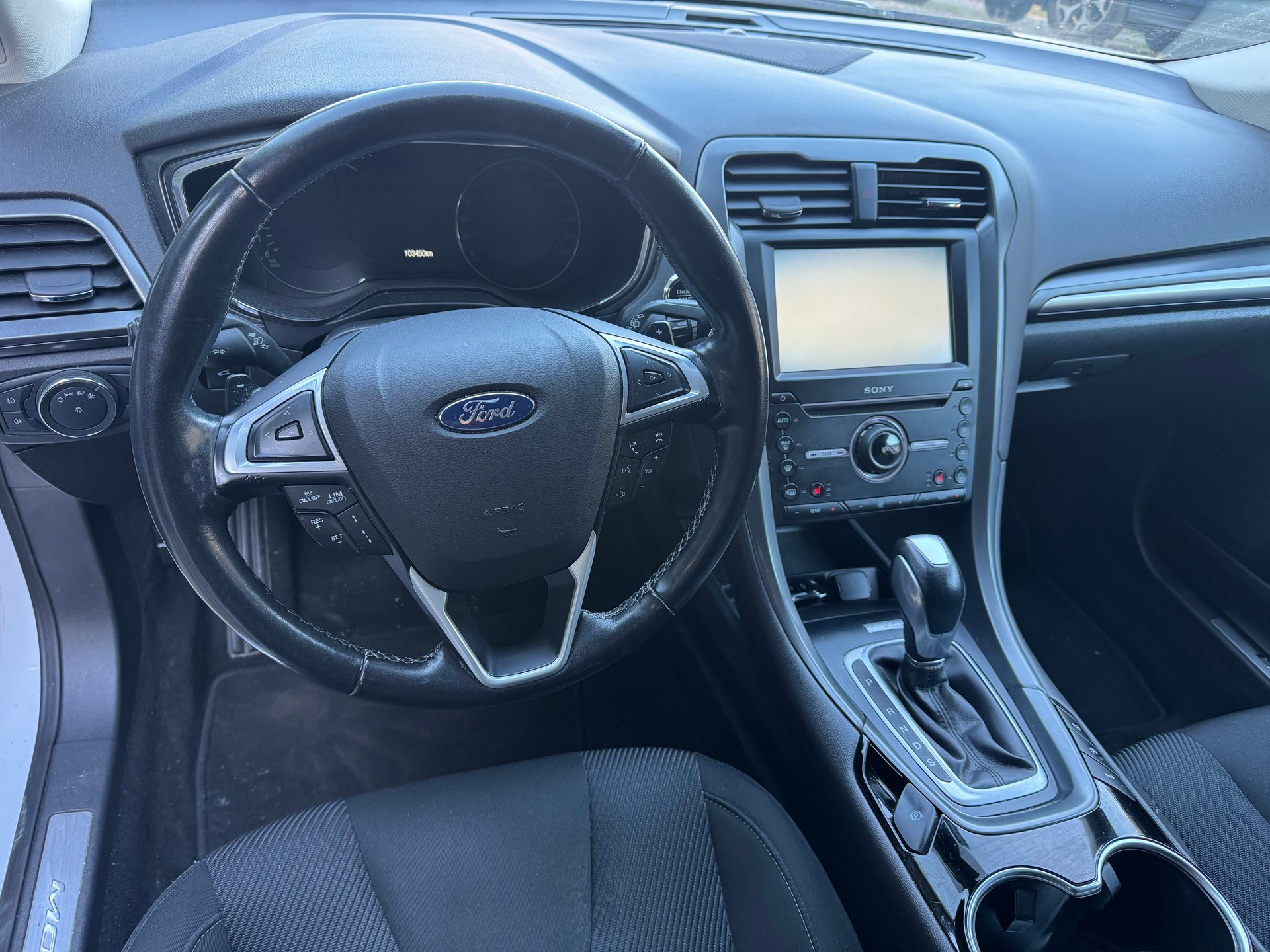 FORD Mondeo 2.0 EcoBoost SCTi Titanium Automatic-image-2