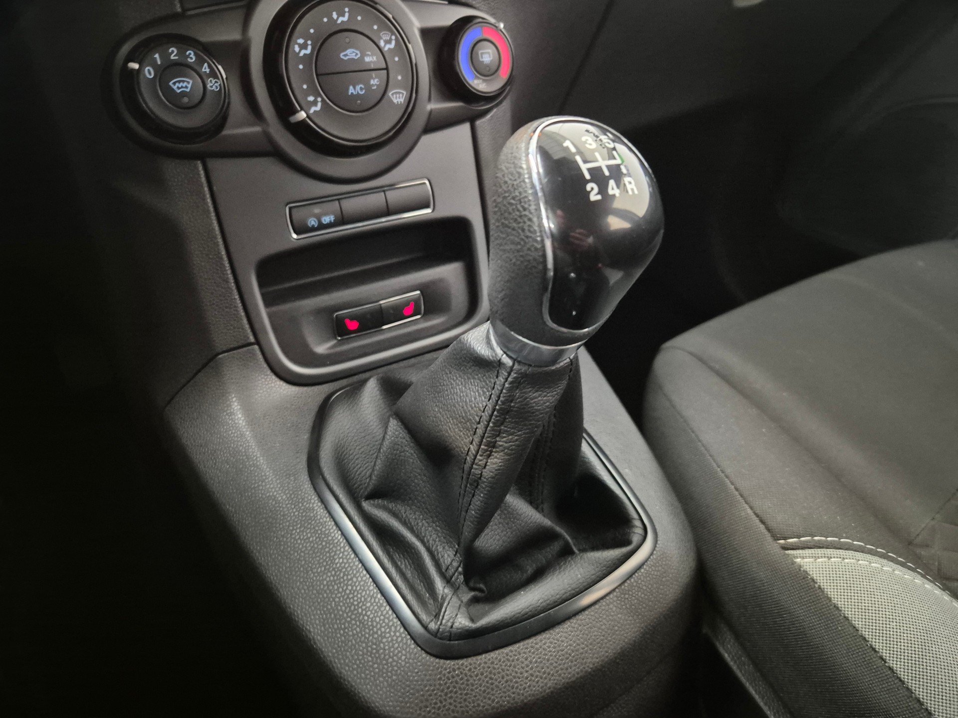FORD Fiesta 1.0 SCTi Sync-image-14
