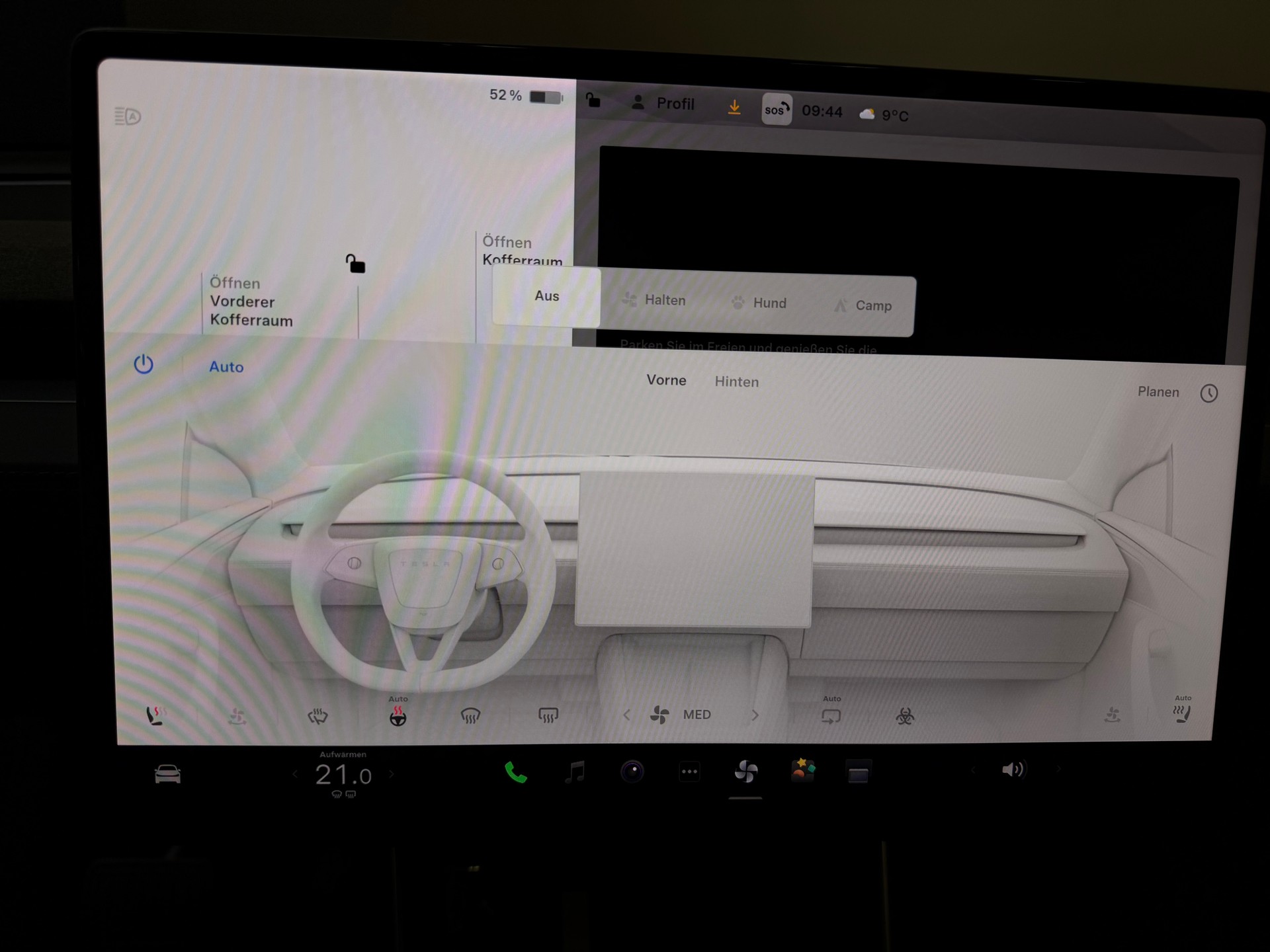 TESLA Model Y Long Range Premium AWD-image-23