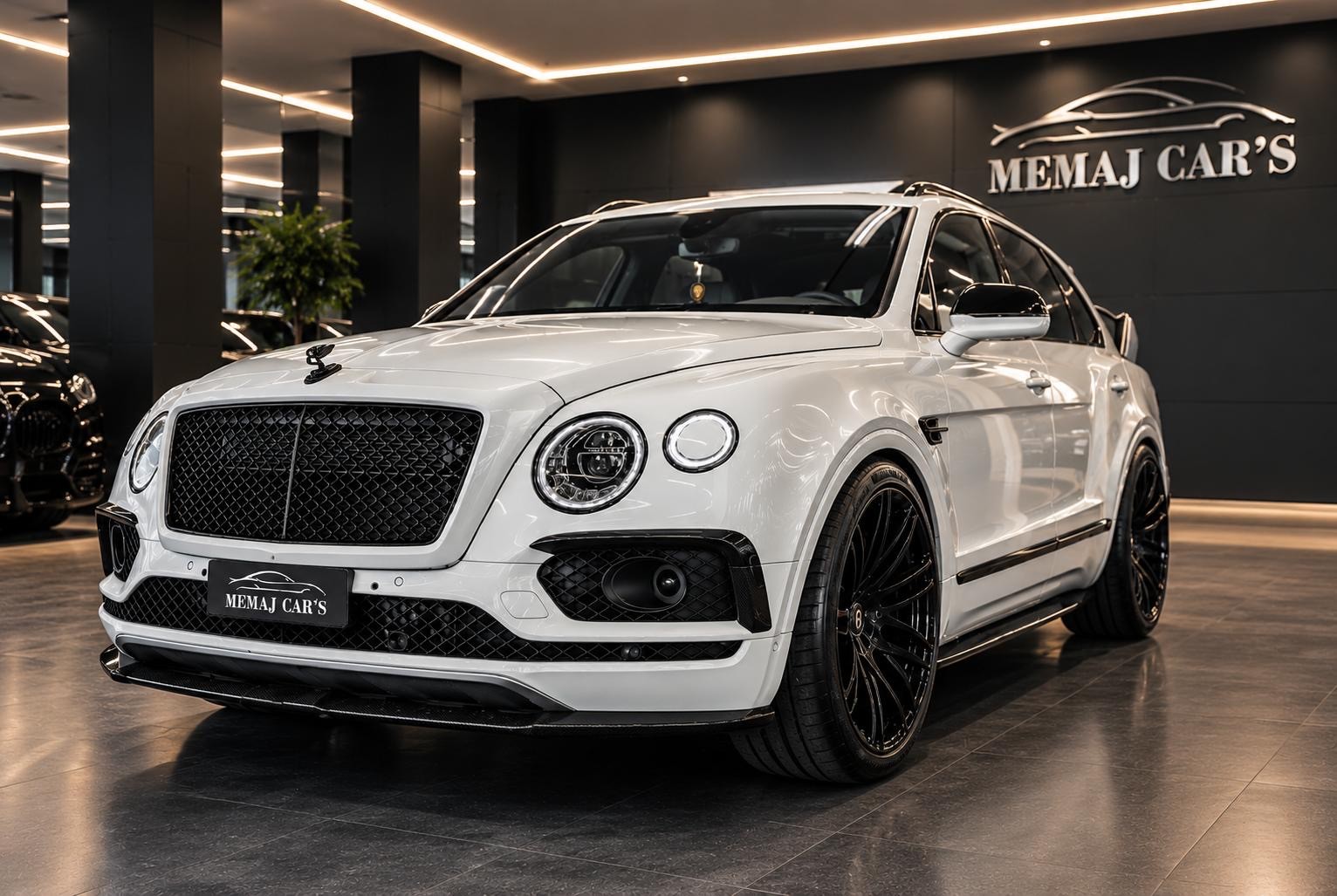 BENTLEY Bentayga W12 Mulliner Mansory Body Kit/Akrapovic-showroom-element-1