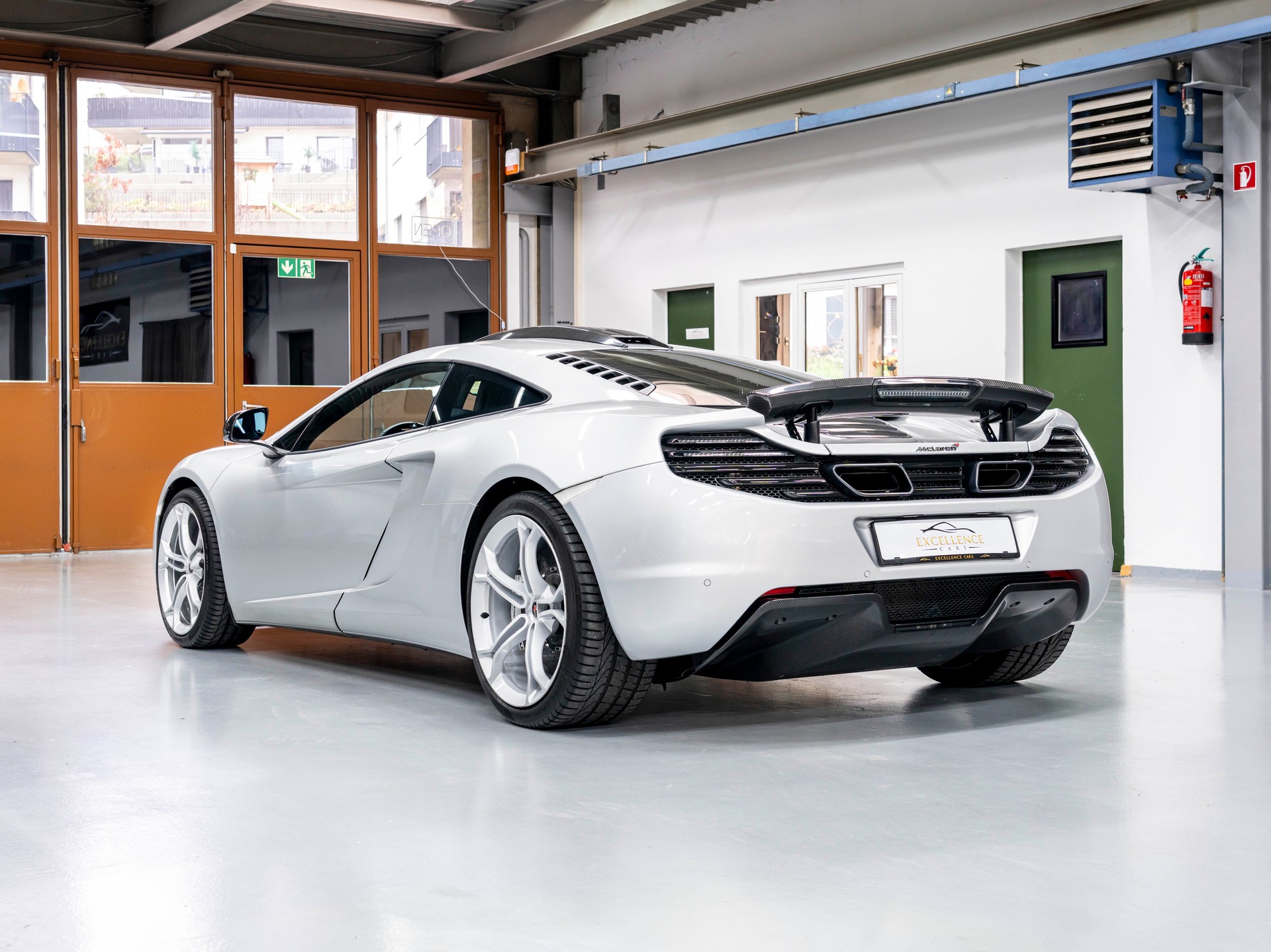 McLAREN MP4-12C Coupé 3.8 V8 SSG "Senna"-image-7