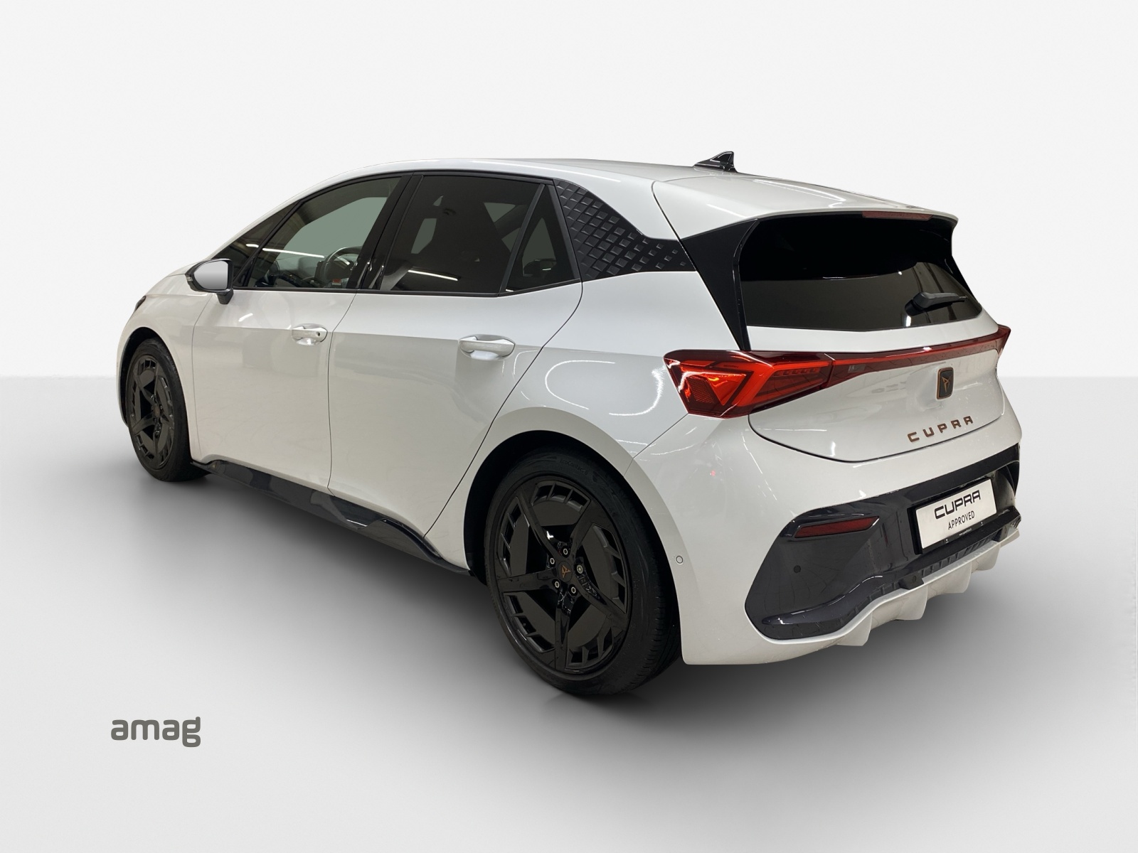 CUPRA Born 77 kWh e-Boost-showroom-element-2