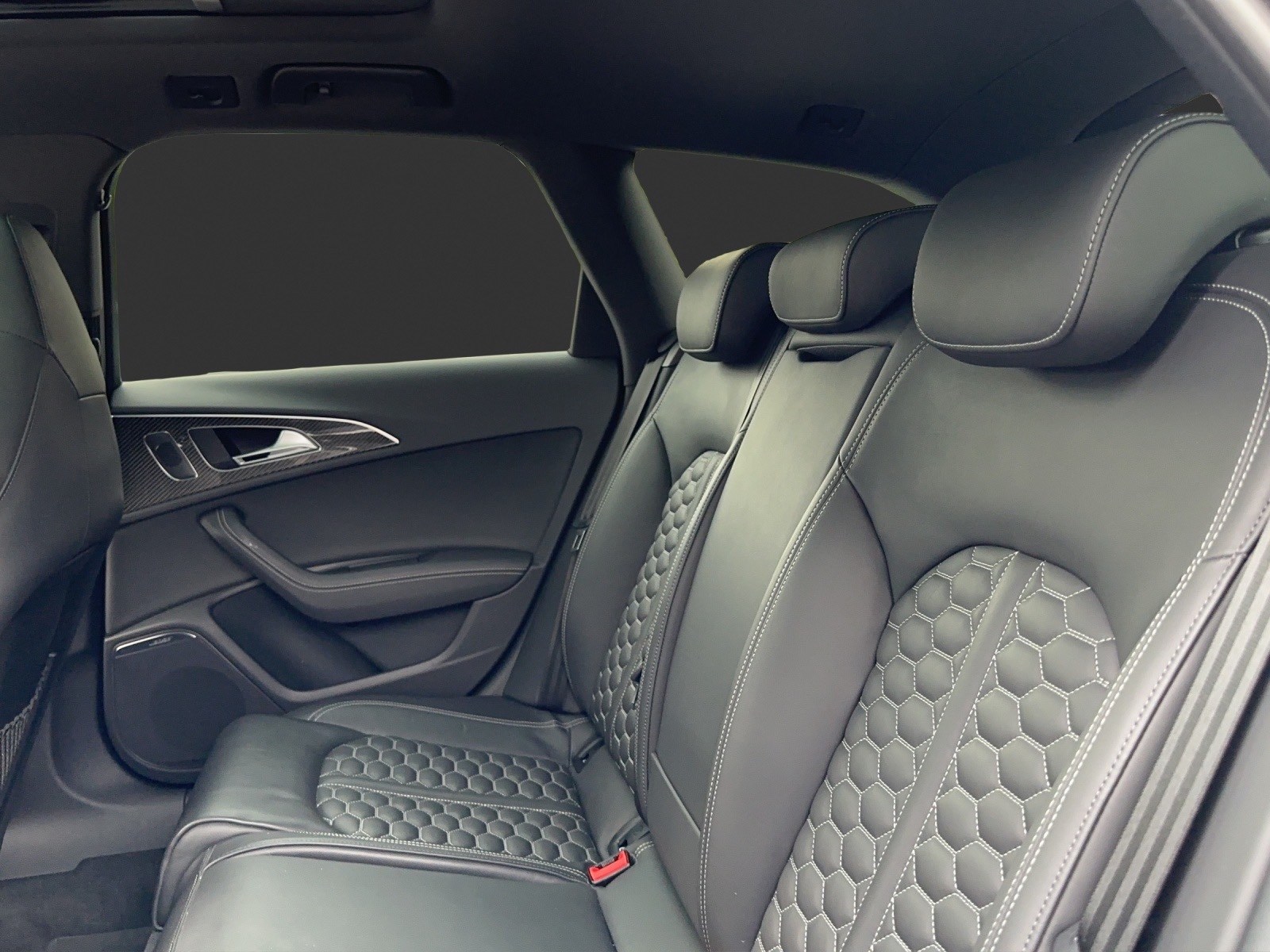 AUDI RS6 Avant 4.0 TFSI V8 quattro Tiptronic-image-7