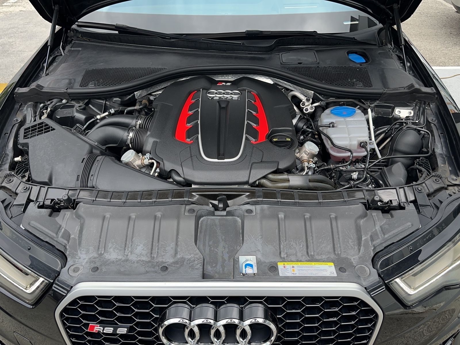 AUDI RS6 Avant 4.0 TFSI V8 quattro Tiptronic-image-11