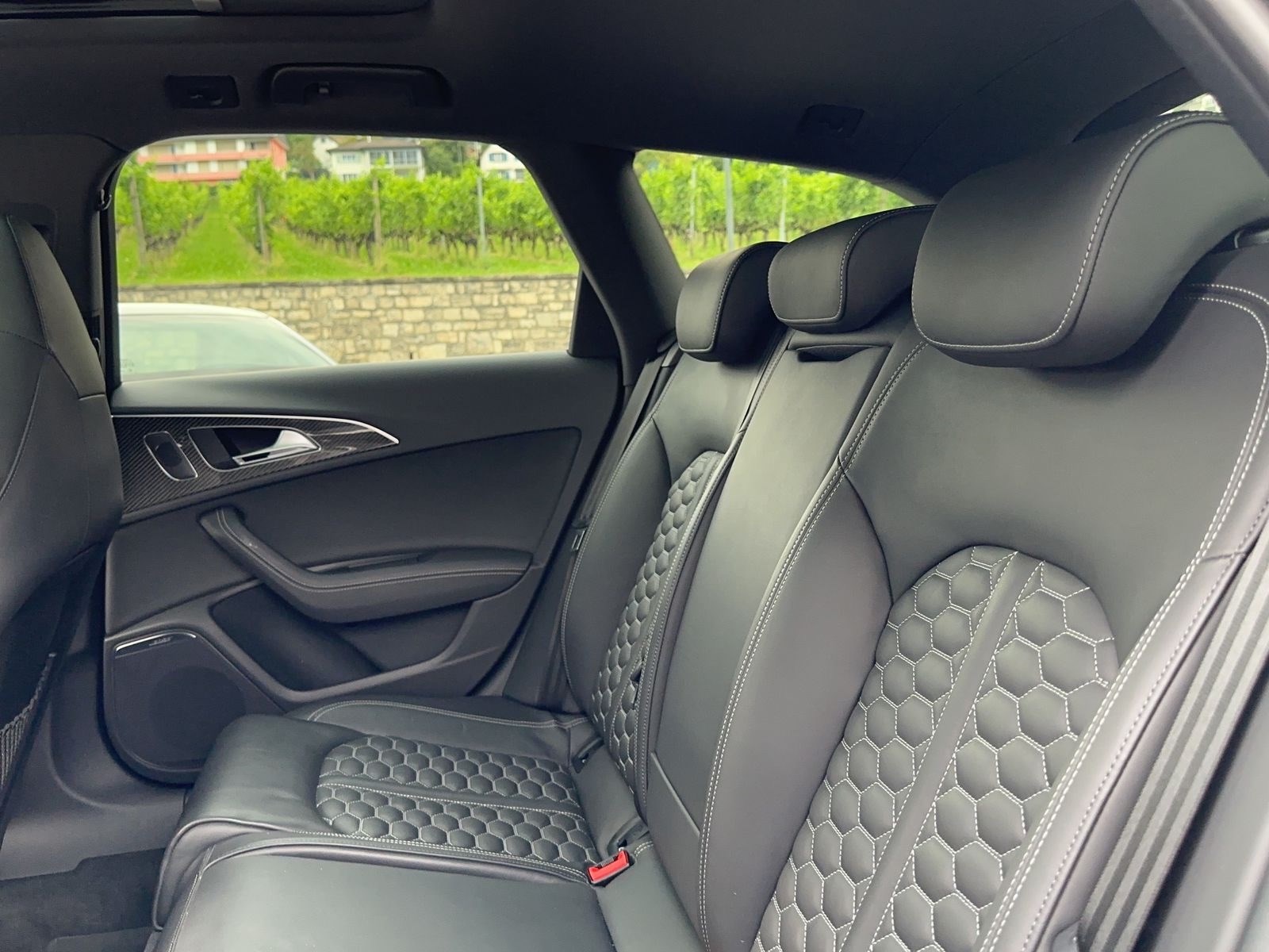 AUDI RS6 Avant 4.0 TFSI V8 quattro Tiptronic-image-13