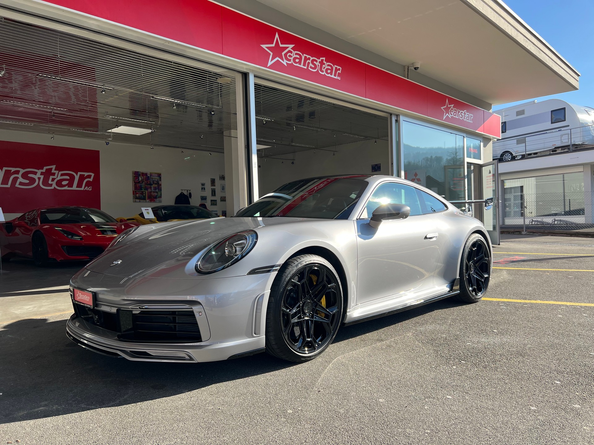PORSCHE 911 Carrera 4S-image-1