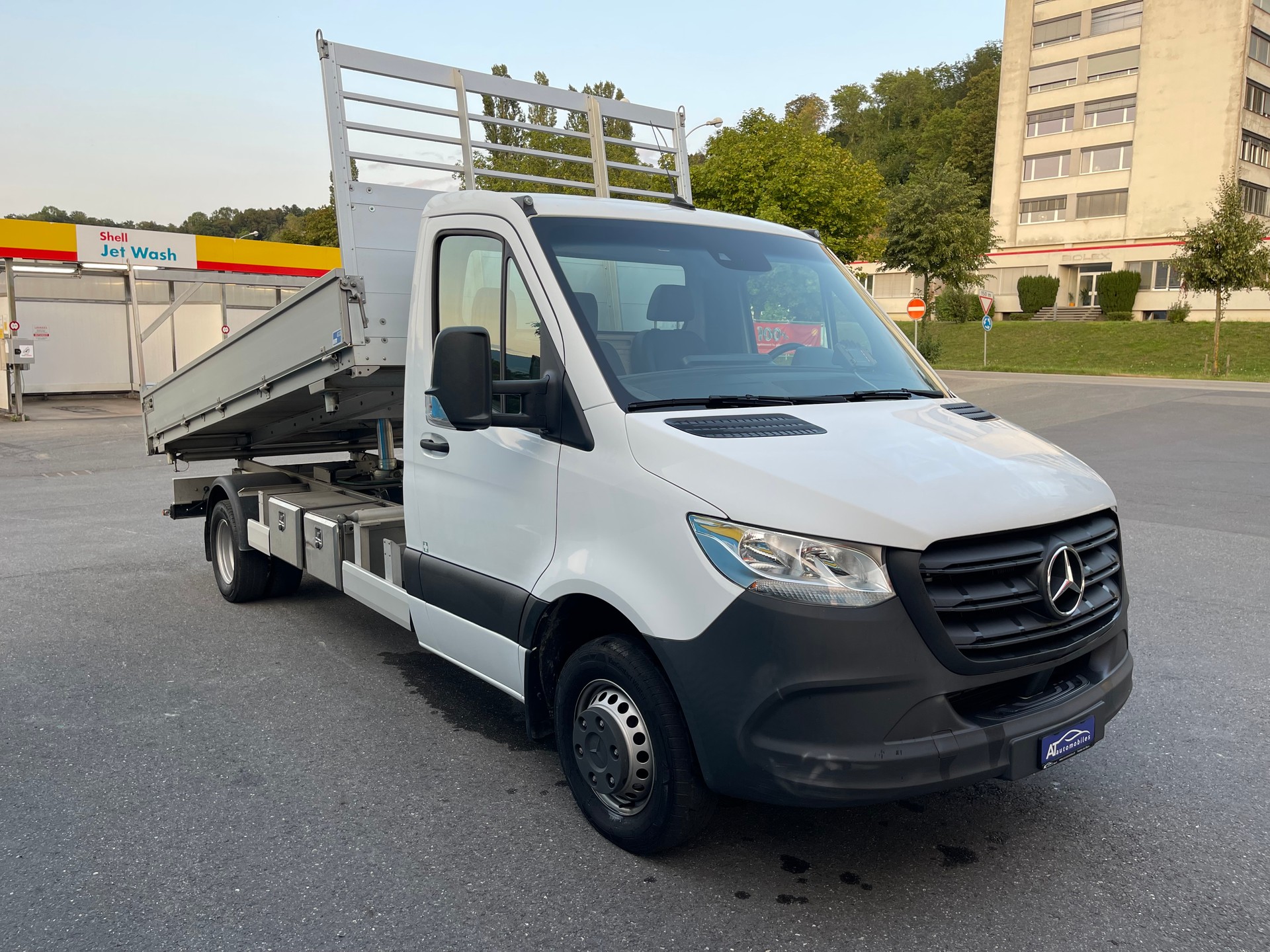 MERCEDES-BENZ 519 CDI Lang 7G-TRONIC Kipper-image-2