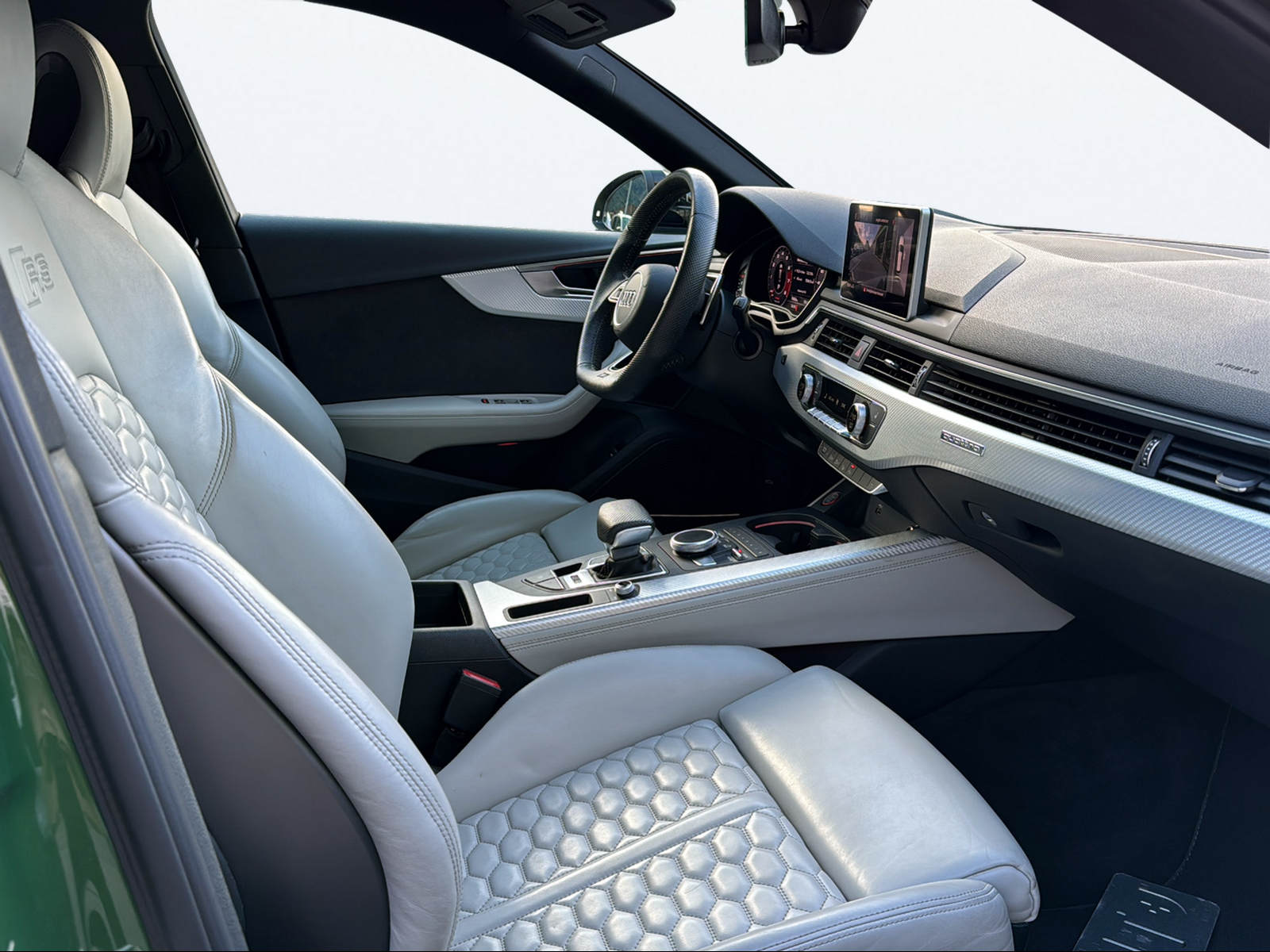 AUDI RS4 Avant 2.9 TFSI quattro tiptronic-image-15