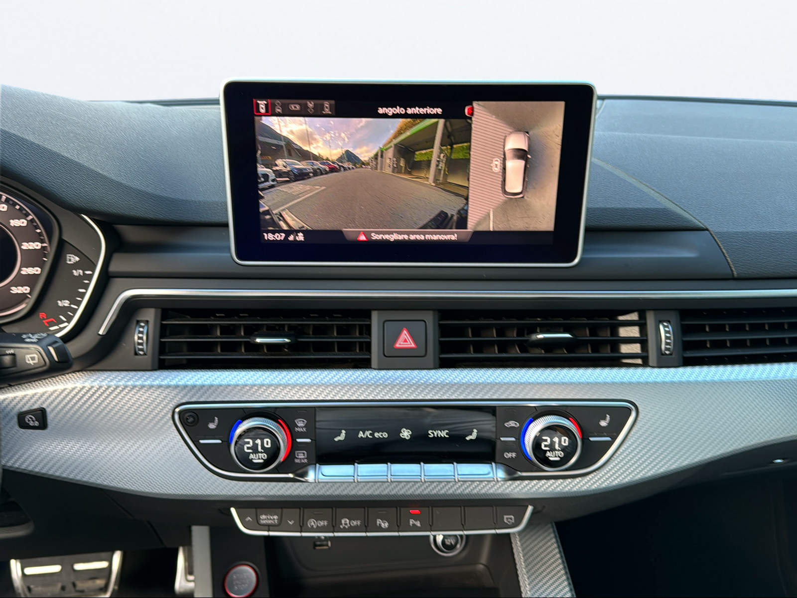 AUDI RS4 Avant 2.9 TFSI quattro tiptronic-image-13