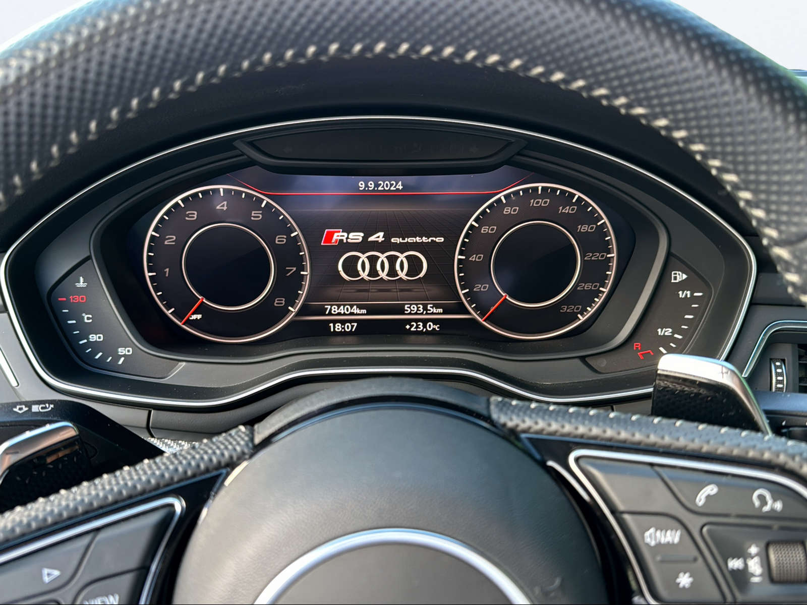 AUDI RS4 Avant 2.9 TFSI quattro tiptronic-image-12