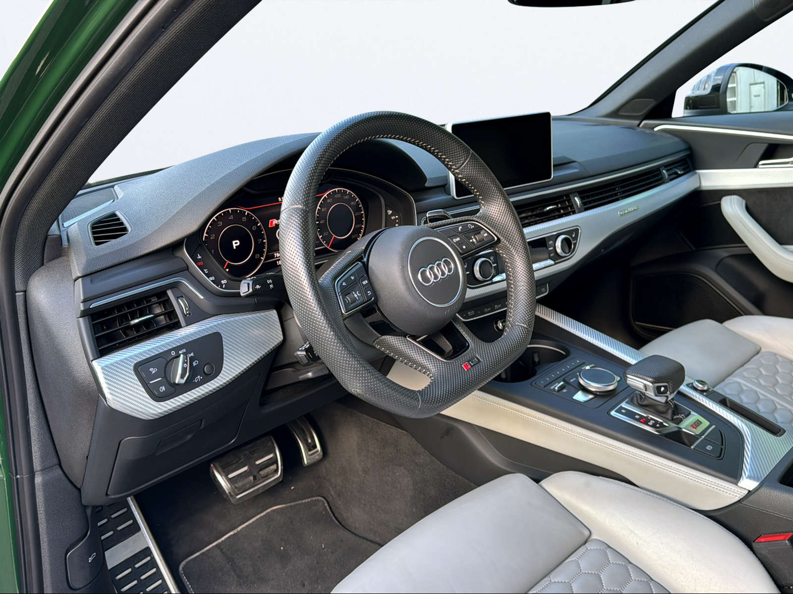 AUDI RS4 Avant 2.9 TFSI quattro tiptronic-image-11