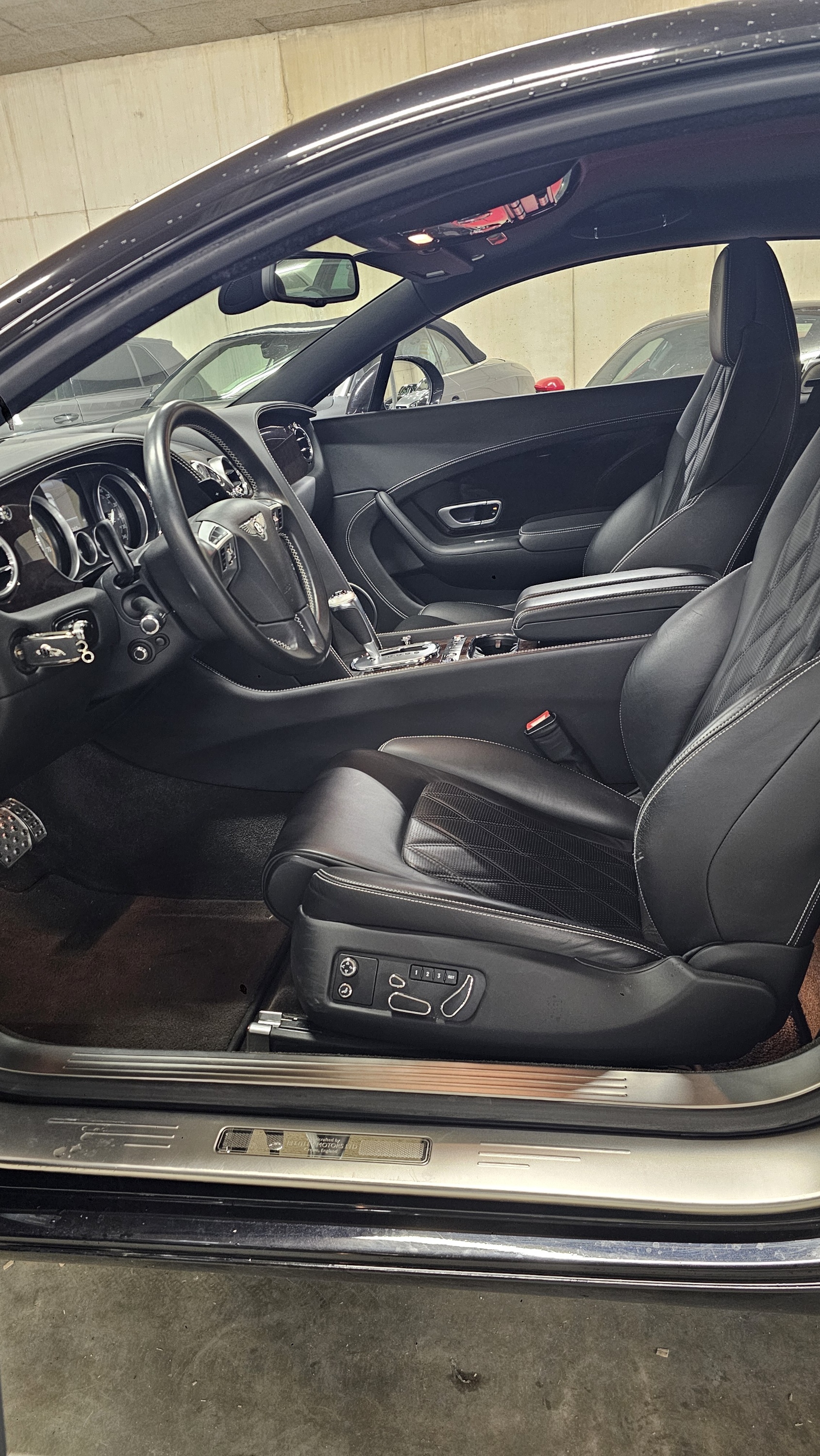 BENTLEY Continental GT 6.0 W12-image-6