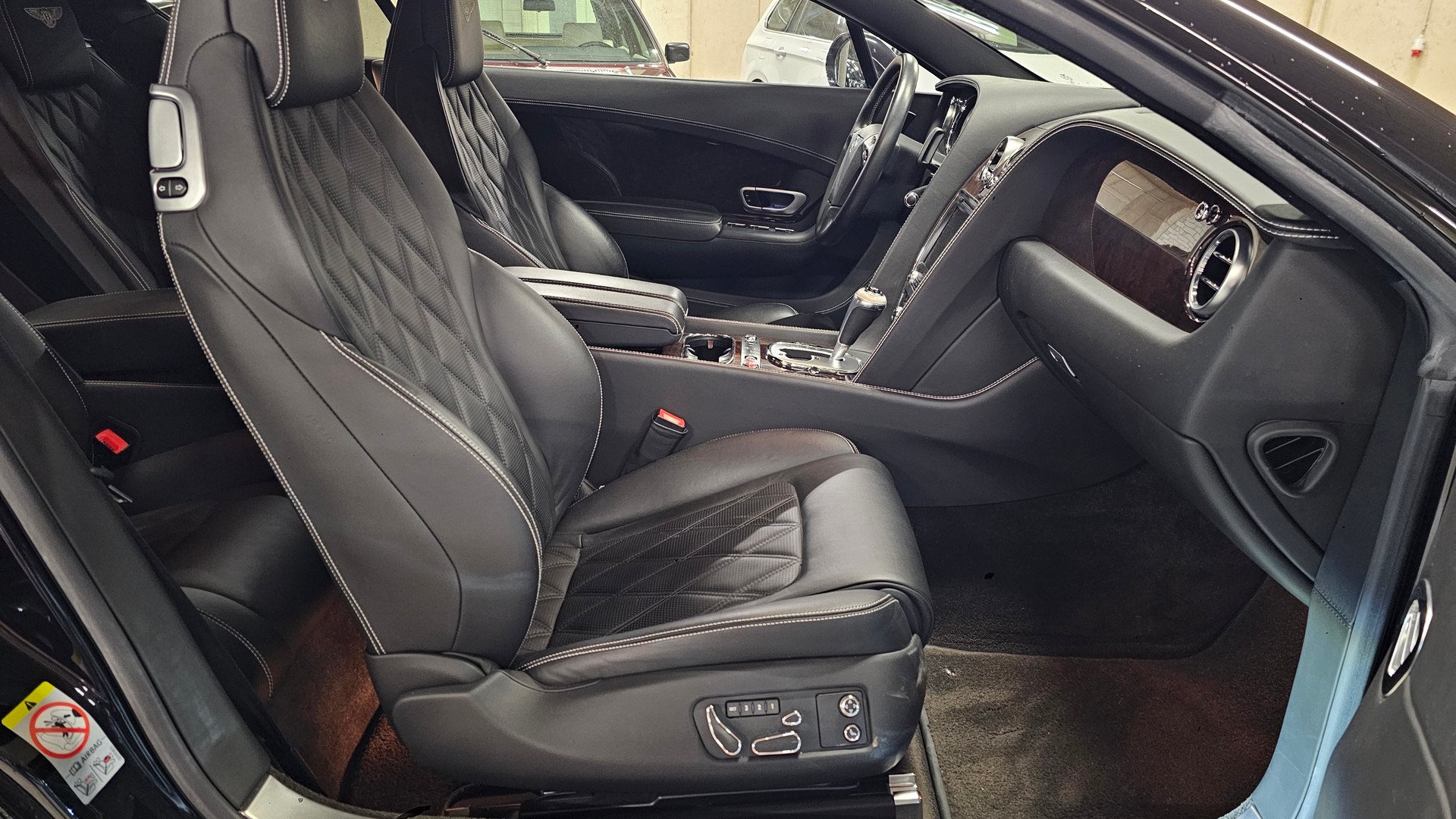 BENTLEY Continental GT 6.0 W12-image-9