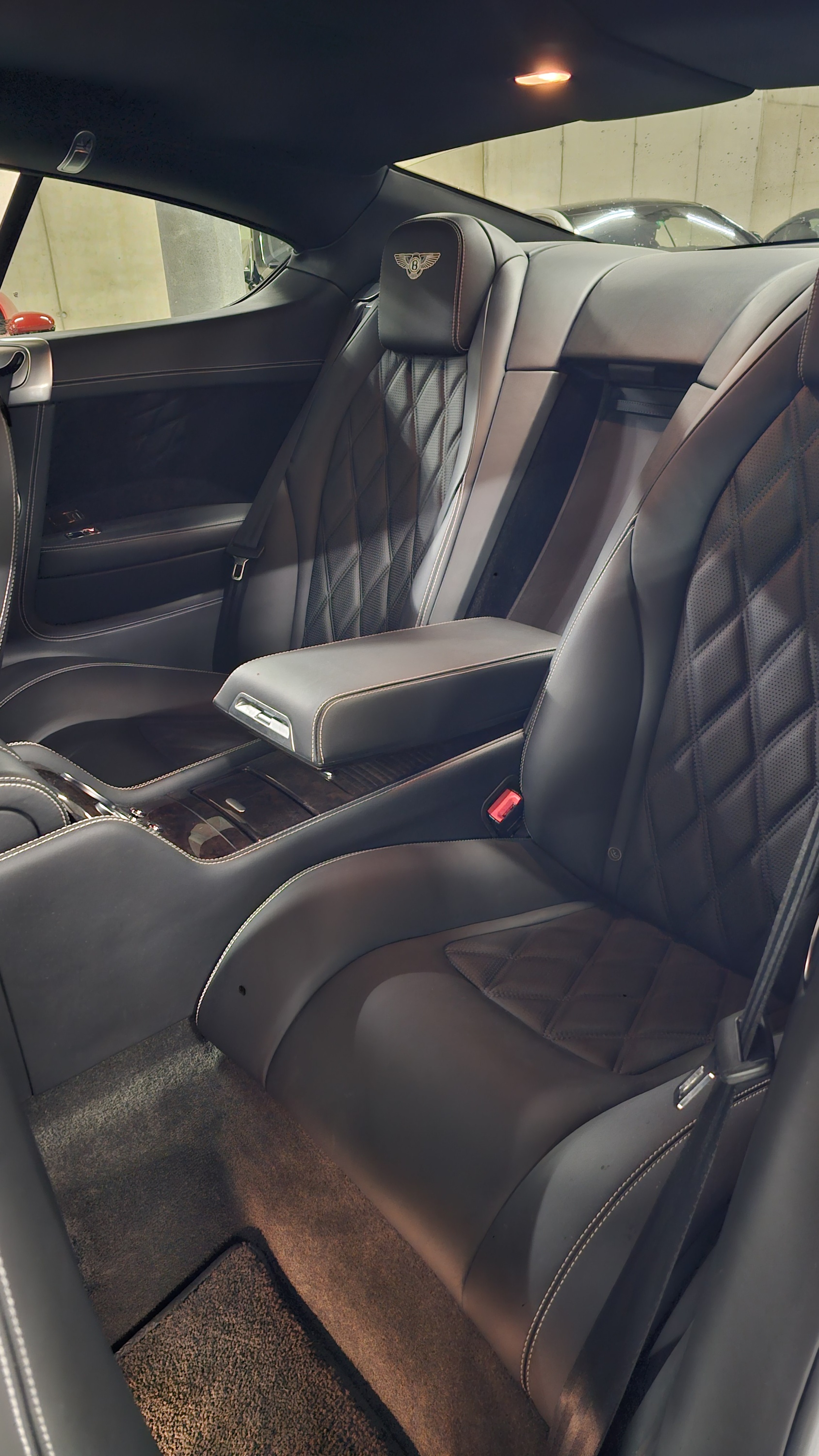 BENTLEY Continental GT 6.0 W12-image-7