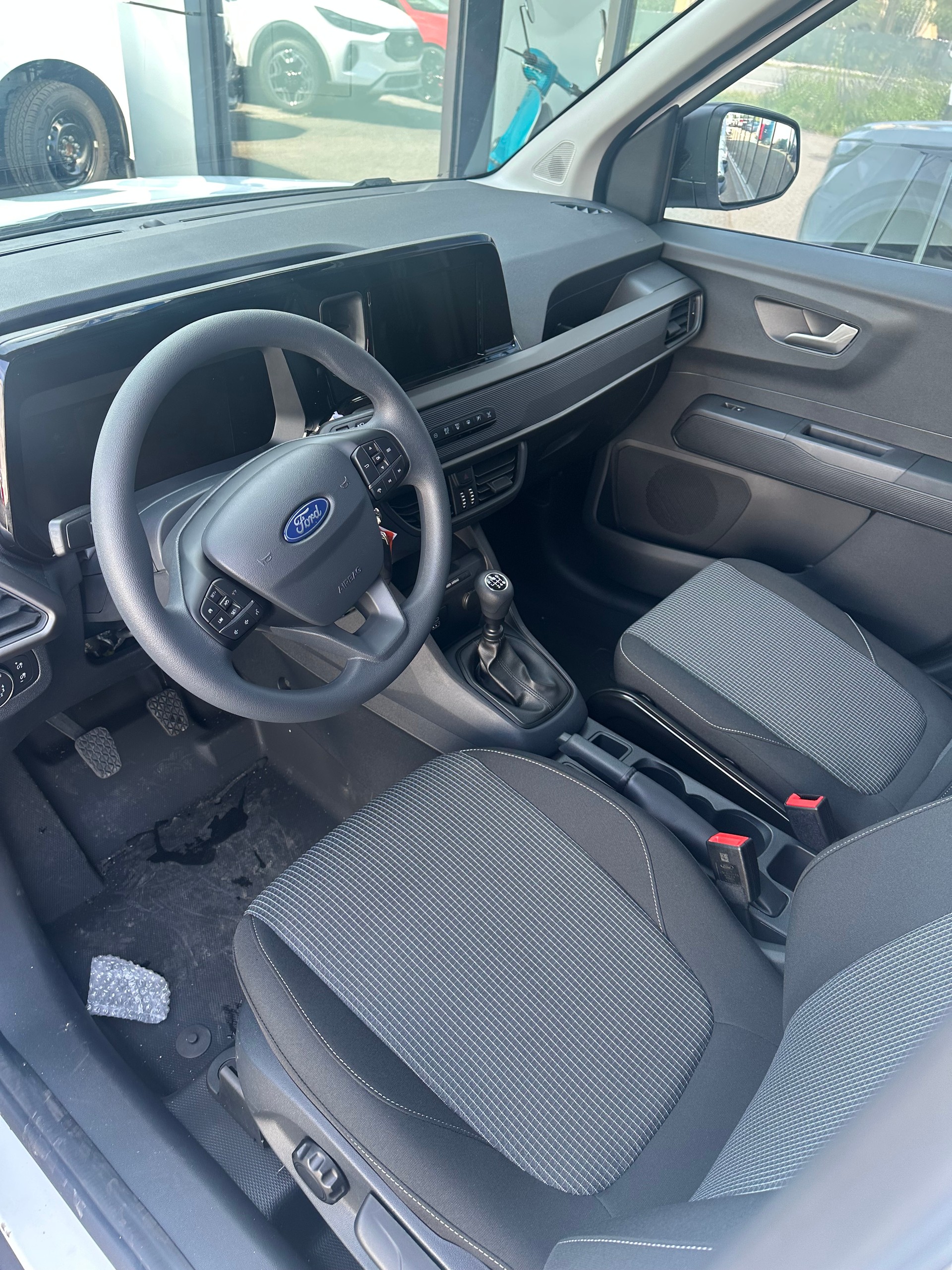 FORD Transit Courier van 1.5 EcoBlu Trend/100CV/Man.-image-9