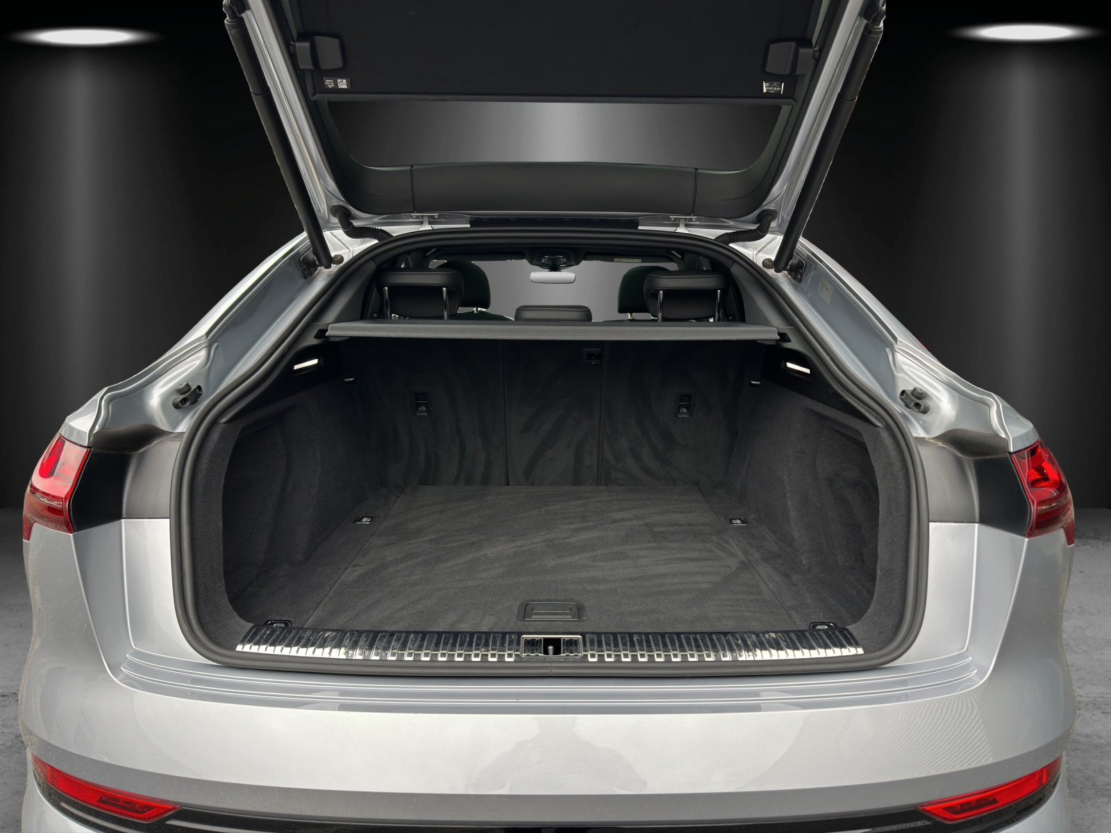 AUDI e-tron 50 Sportback Advanced quattro-image-6