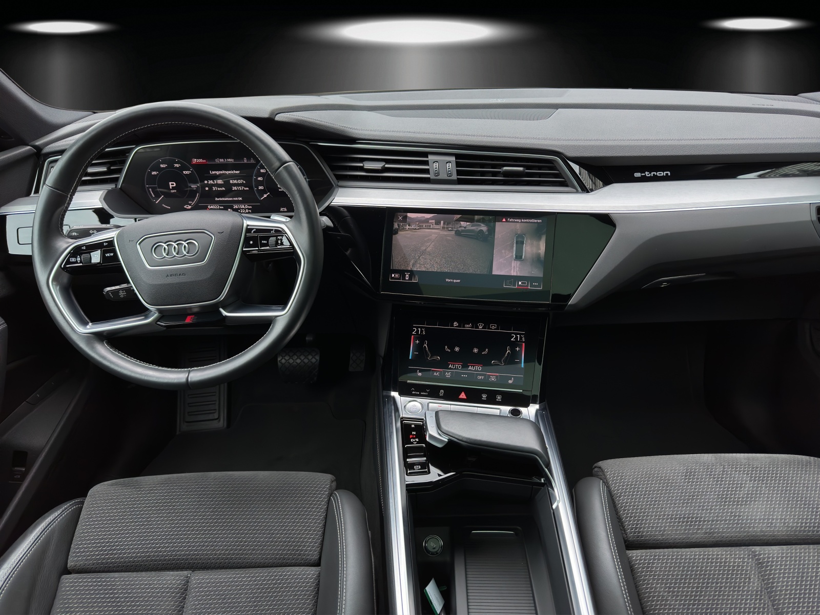 AUDI e-tron 50 Sportback Advanced quattro-image-10