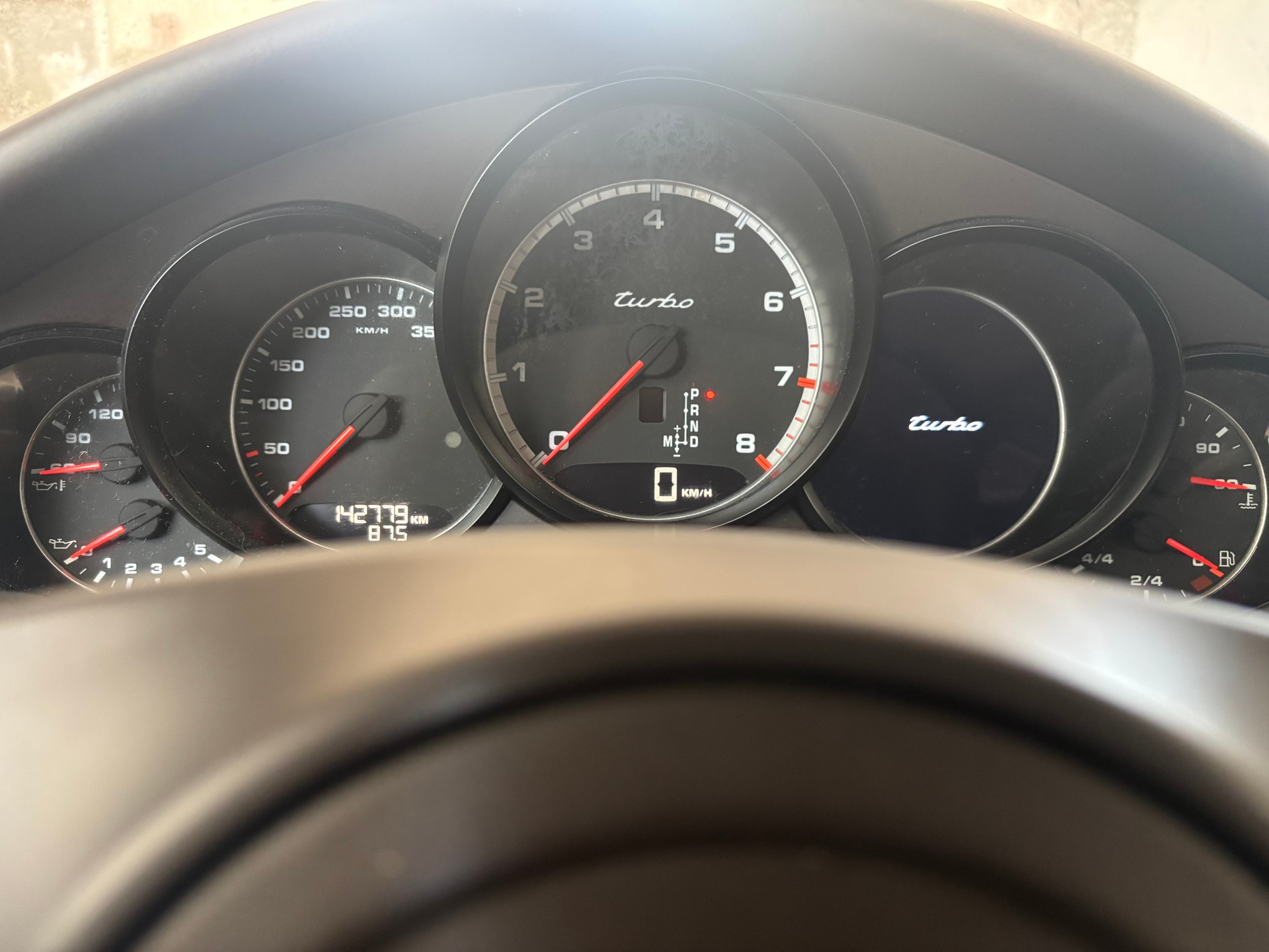 PORSCHE Panamera Turbo 4.8 PDK-image-4