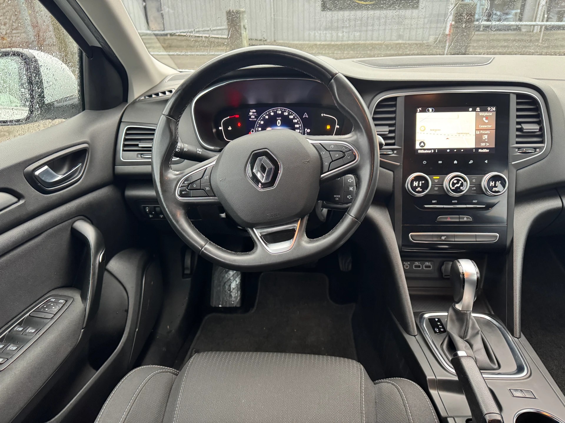RENAULT Mégane Grandtour 1.5 dCi Business EDC * Gr. Navi * Klima-auto * PDC V+H * Tempomat * Ab MFK-image-2