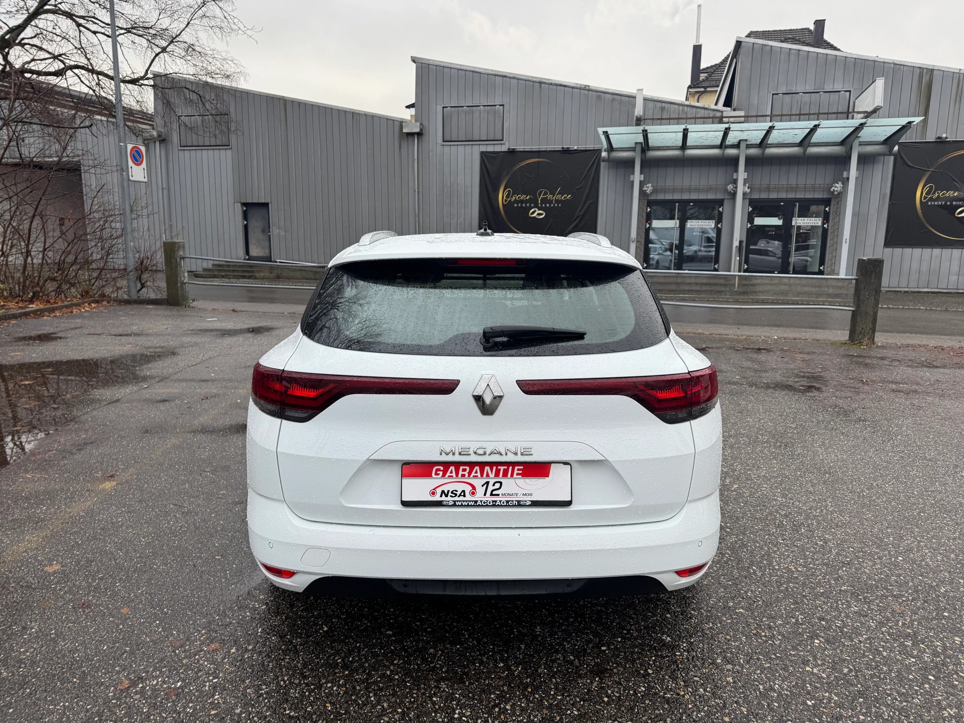 RENAULT Mégane Grandtour 1.5 dCi Business EDC * Gr. Navi * Klima-auto * PDC V+H * Tempomat * Ab MFK-image-11