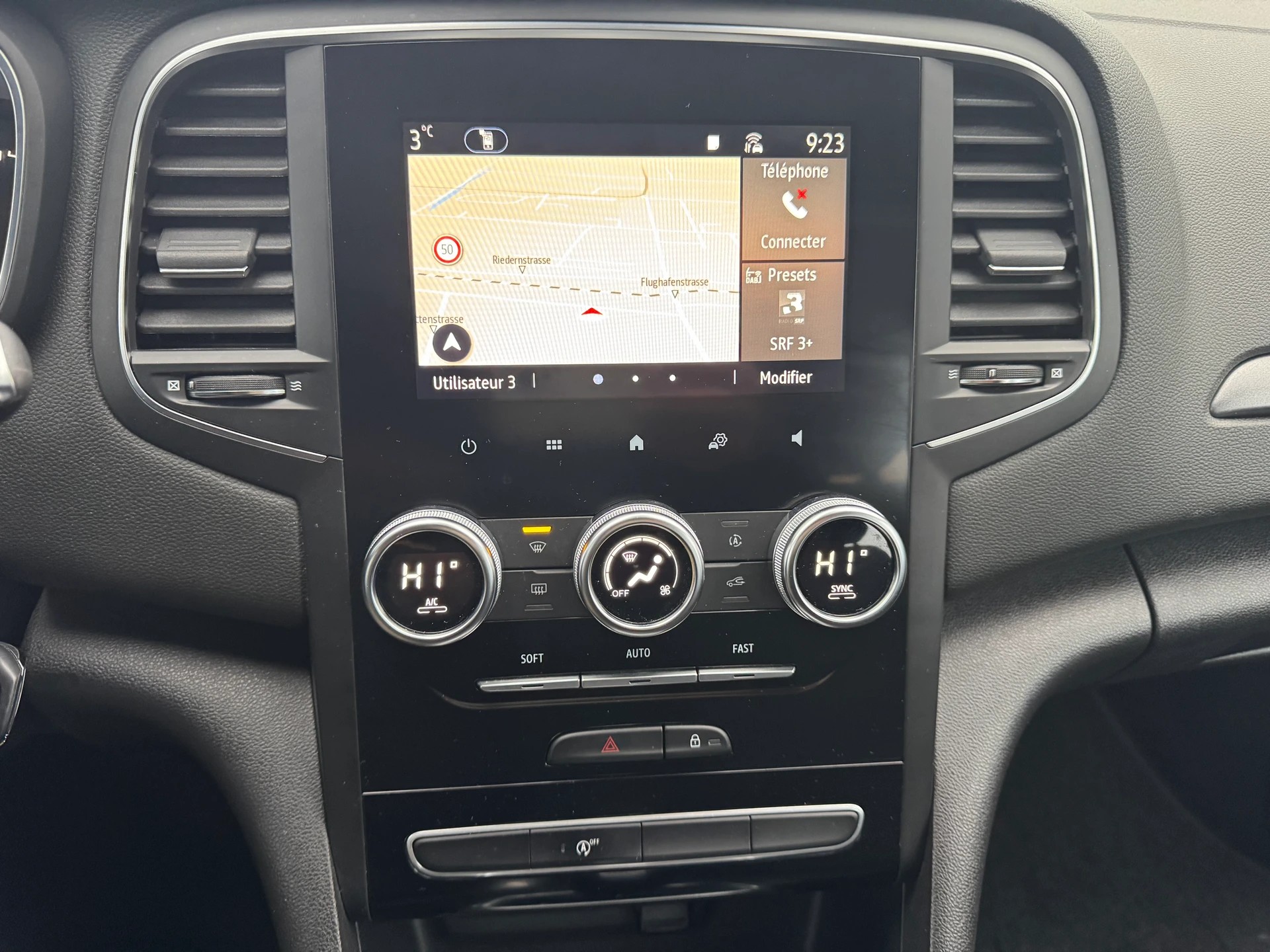 RENAULT Mégane Grandtour 1.5 dCi Business EDC * Gr. Navi * Klima-auto * PDC V+H * Tempomat * Ab MFK-image-6