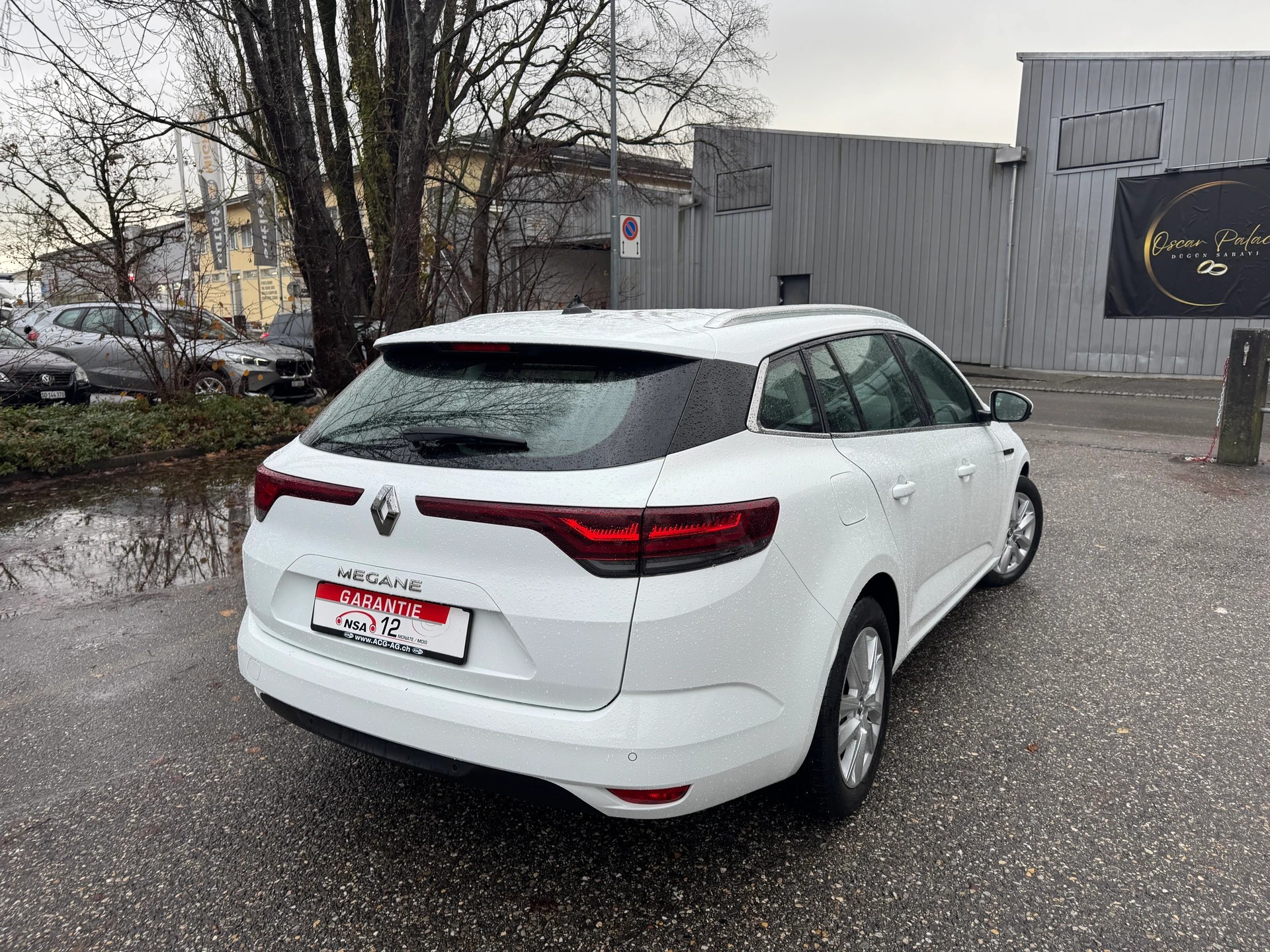 RENAULT Mégane Grandtour 1.5 dCi Business EDC * Gr. Navi * Klima-auto * PDC V+H * Tempomat * Ab MFK-image-4