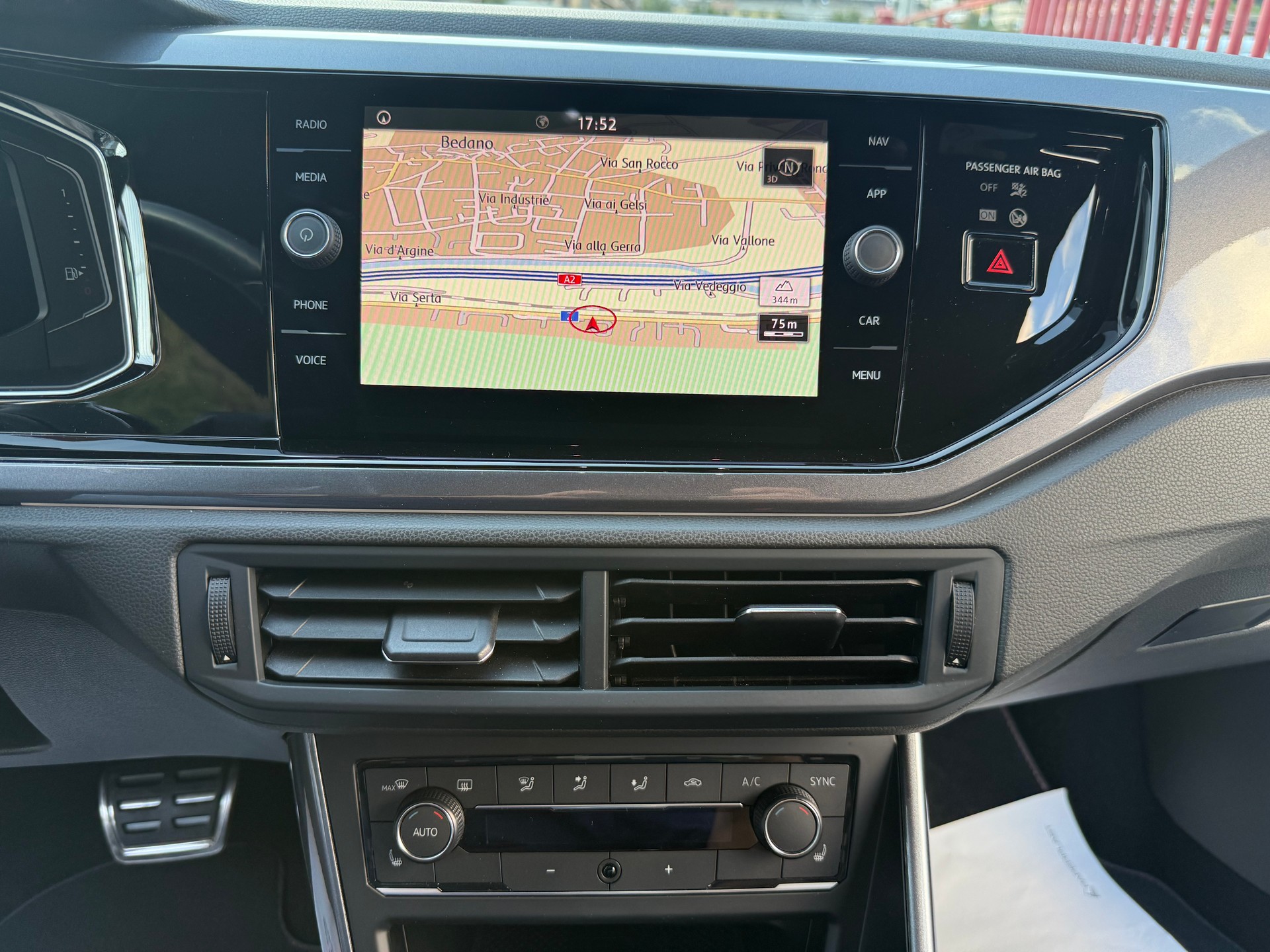 VW Polo 2.0 TSI GTI DSG-image-12