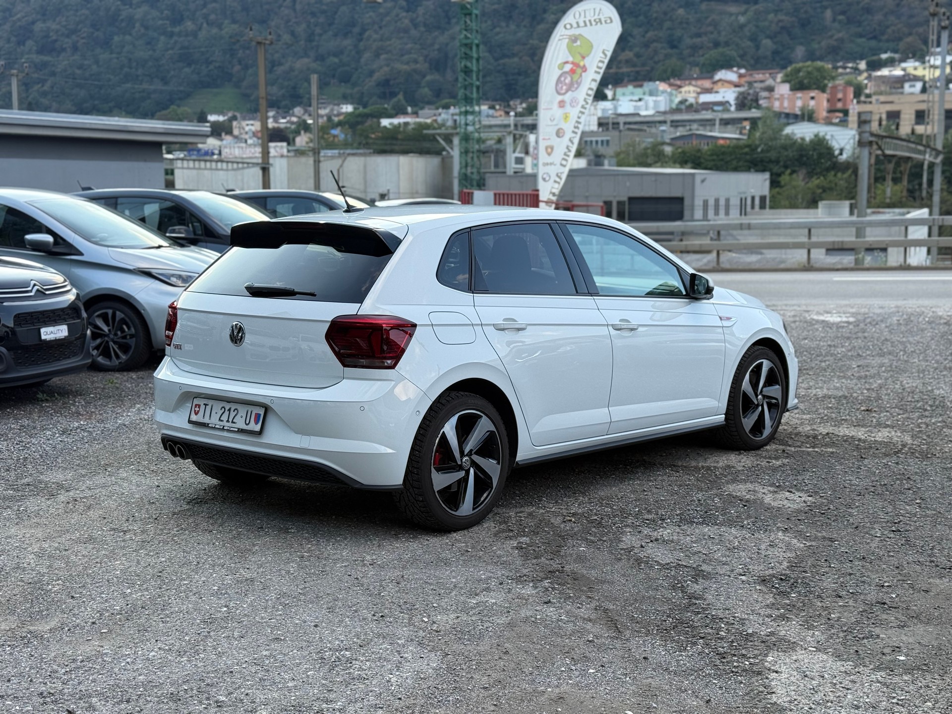 VW Polo 2.0 TSI GTI DSG-image-3