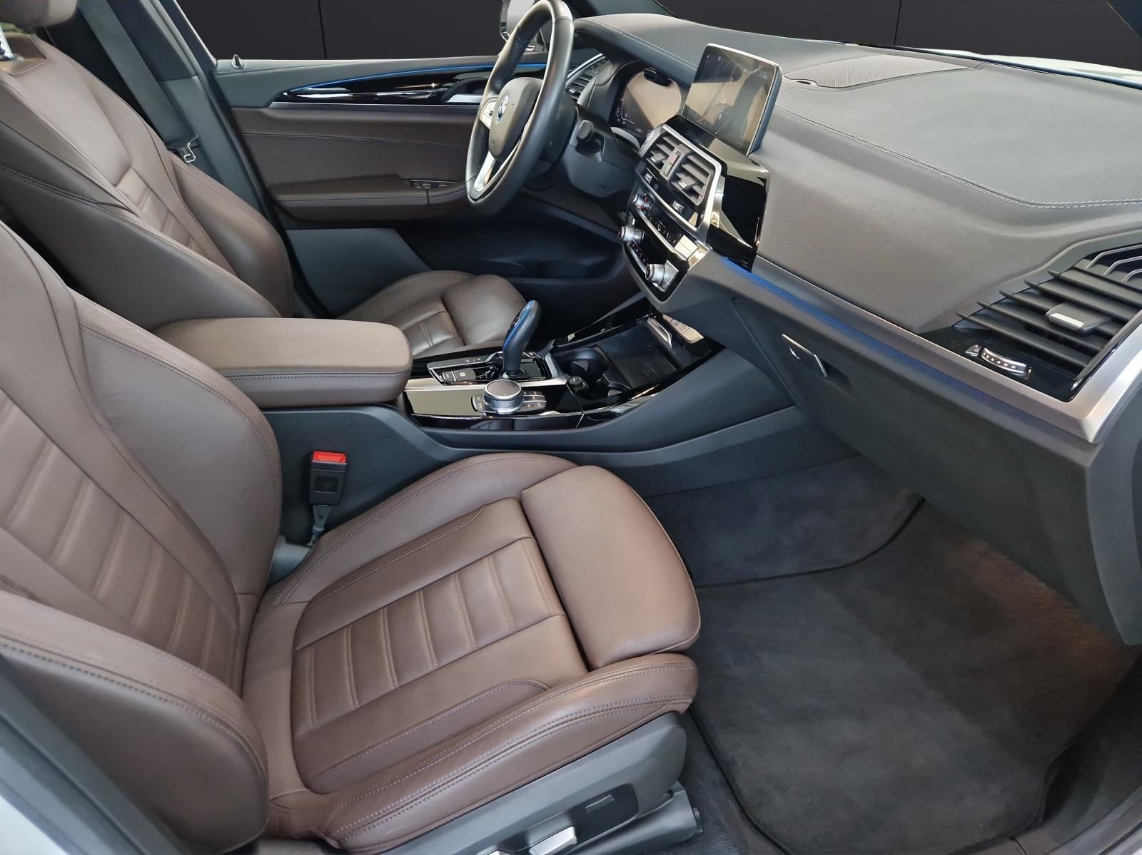 BMW iX3-image-14