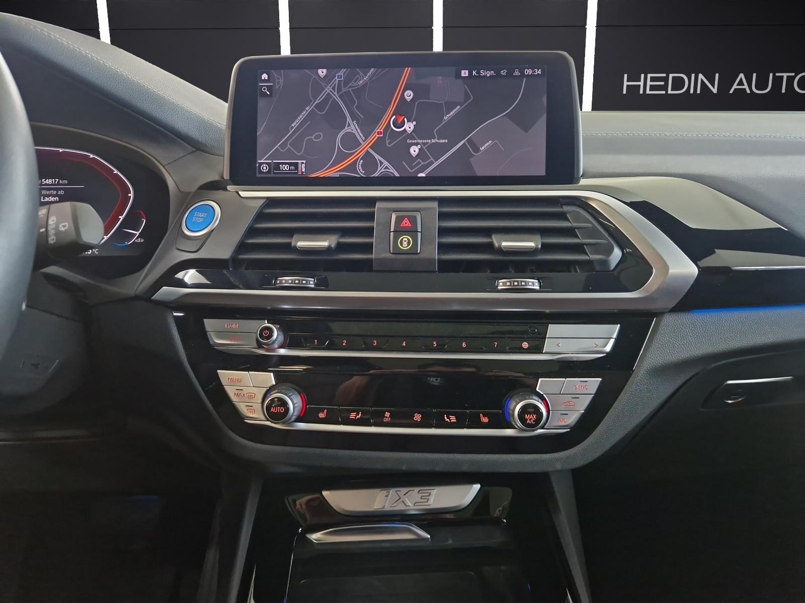 BMW iX3-image-21