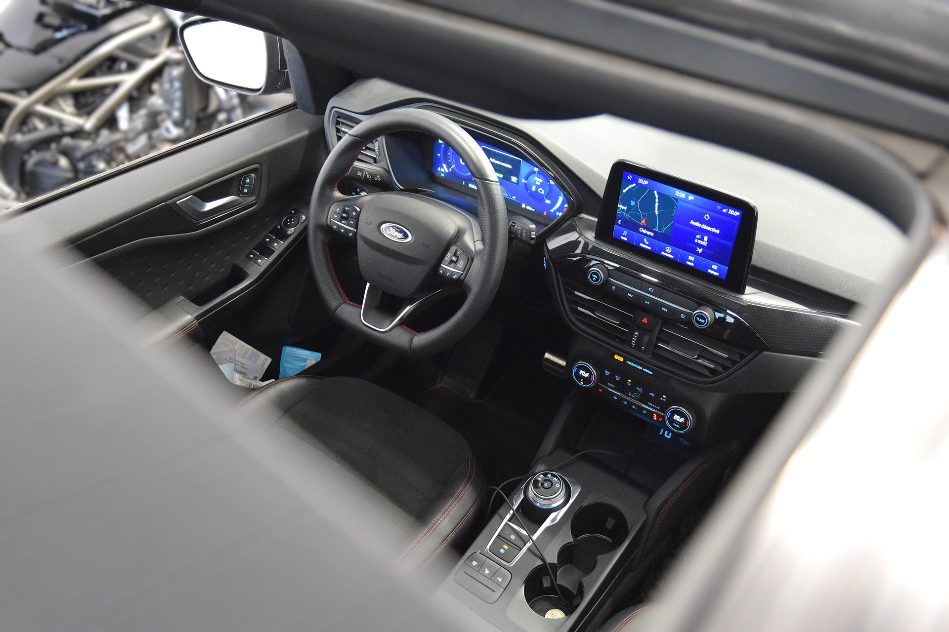 FORD Kuga 2.5 FHEV ST-Line X 4WD-image-10