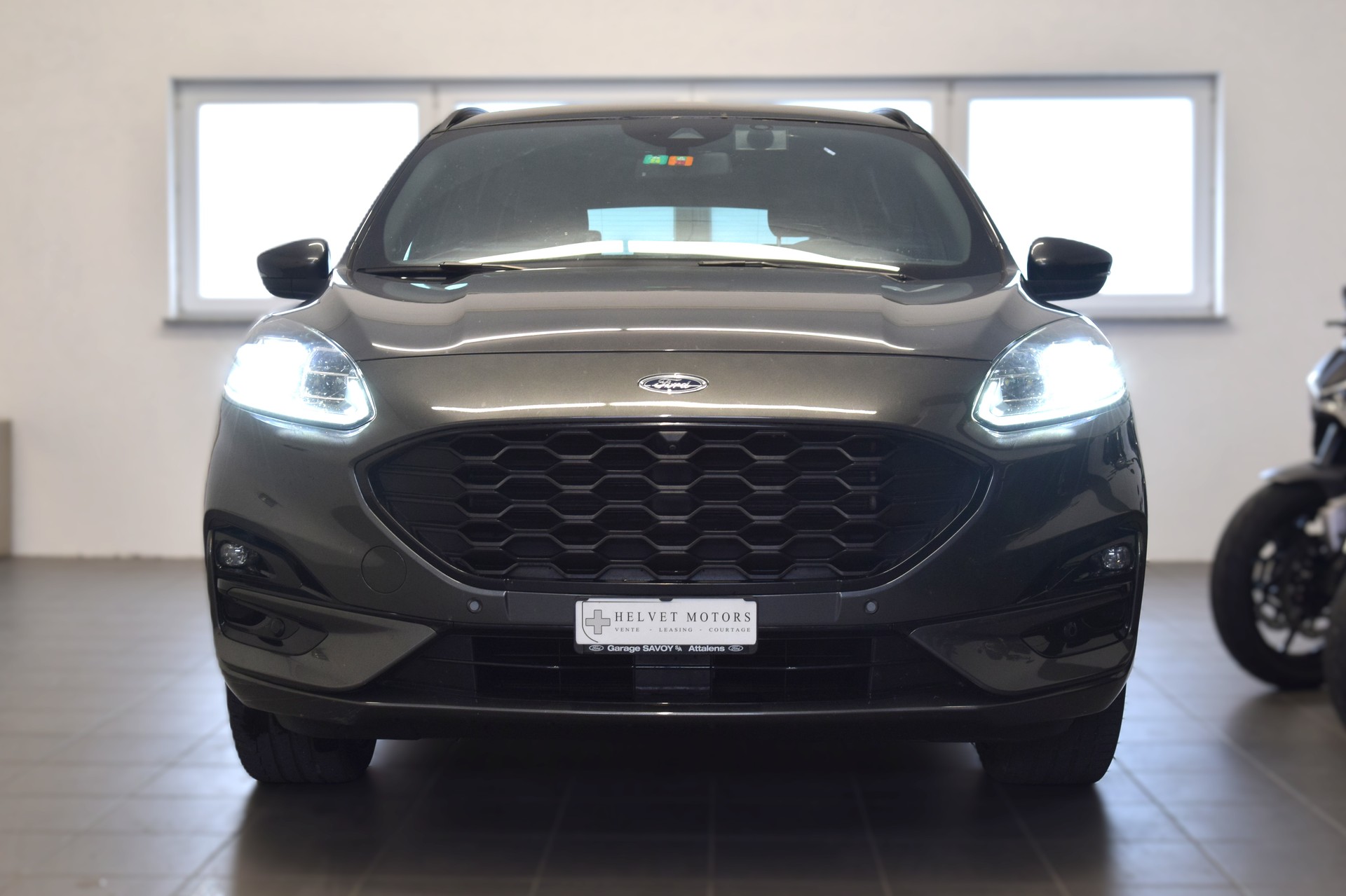 FORD Kuga 2.5 FHEV ST-Line X 4WD-image-1